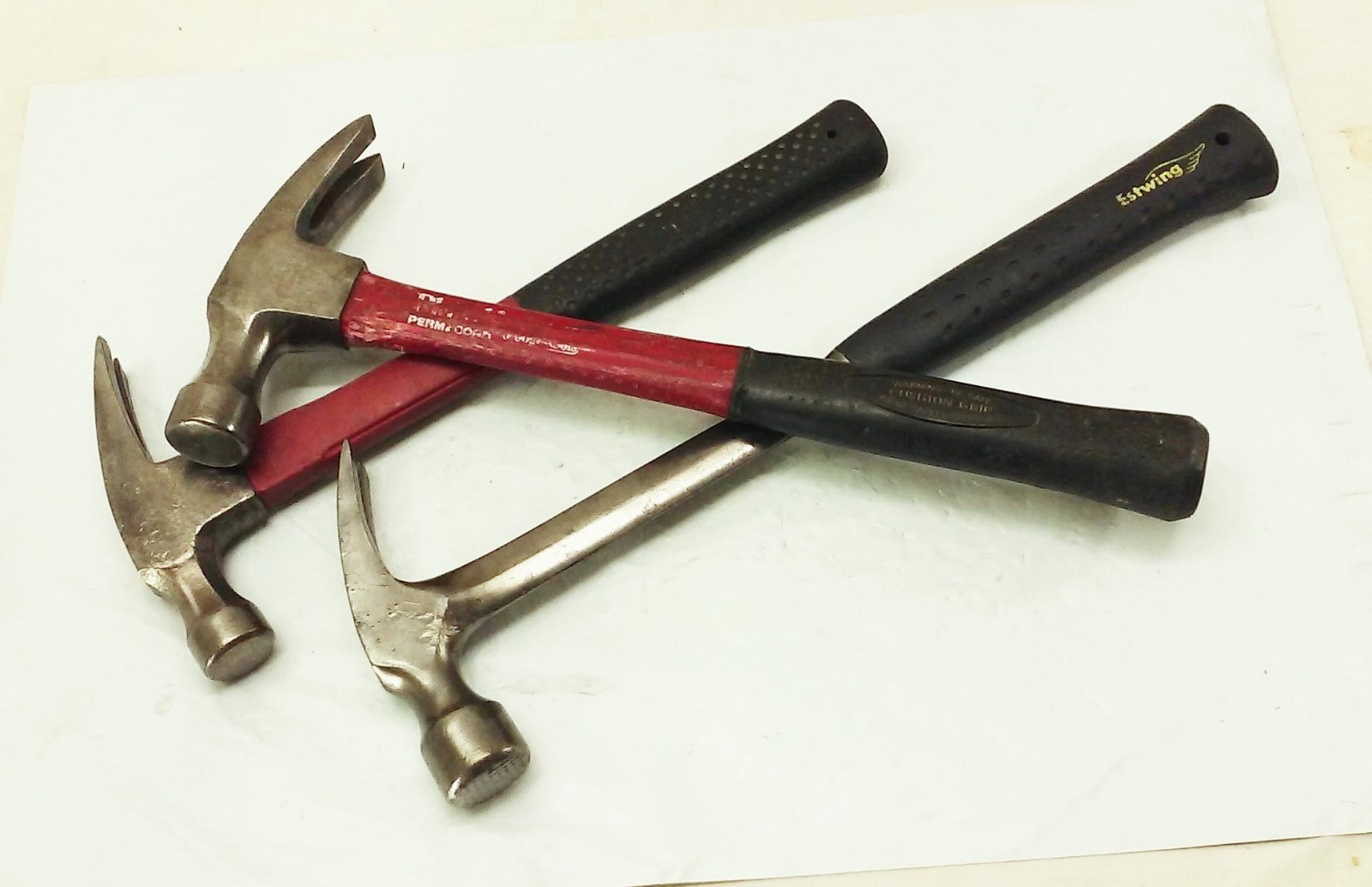 Vtg Carpenters claw hammer LOT ESTWING 24oz 22oz PLUMB USA fiberglass handle Vtg Carpenters claw hammer LOT ESTWING 24oz 22oz PLUMB USA fiberglass handle