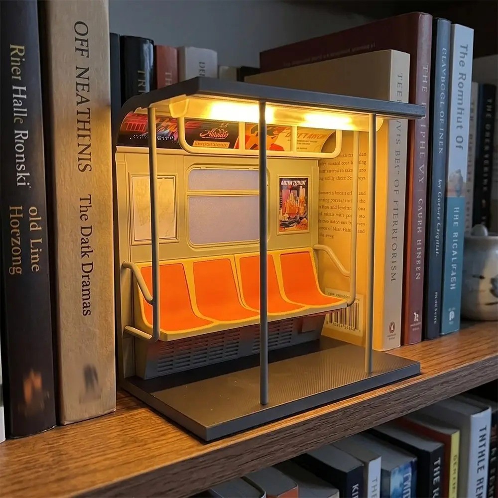 NYC Subway Train Lamp - 3D Printed Vintage New York Subway Train Night Light