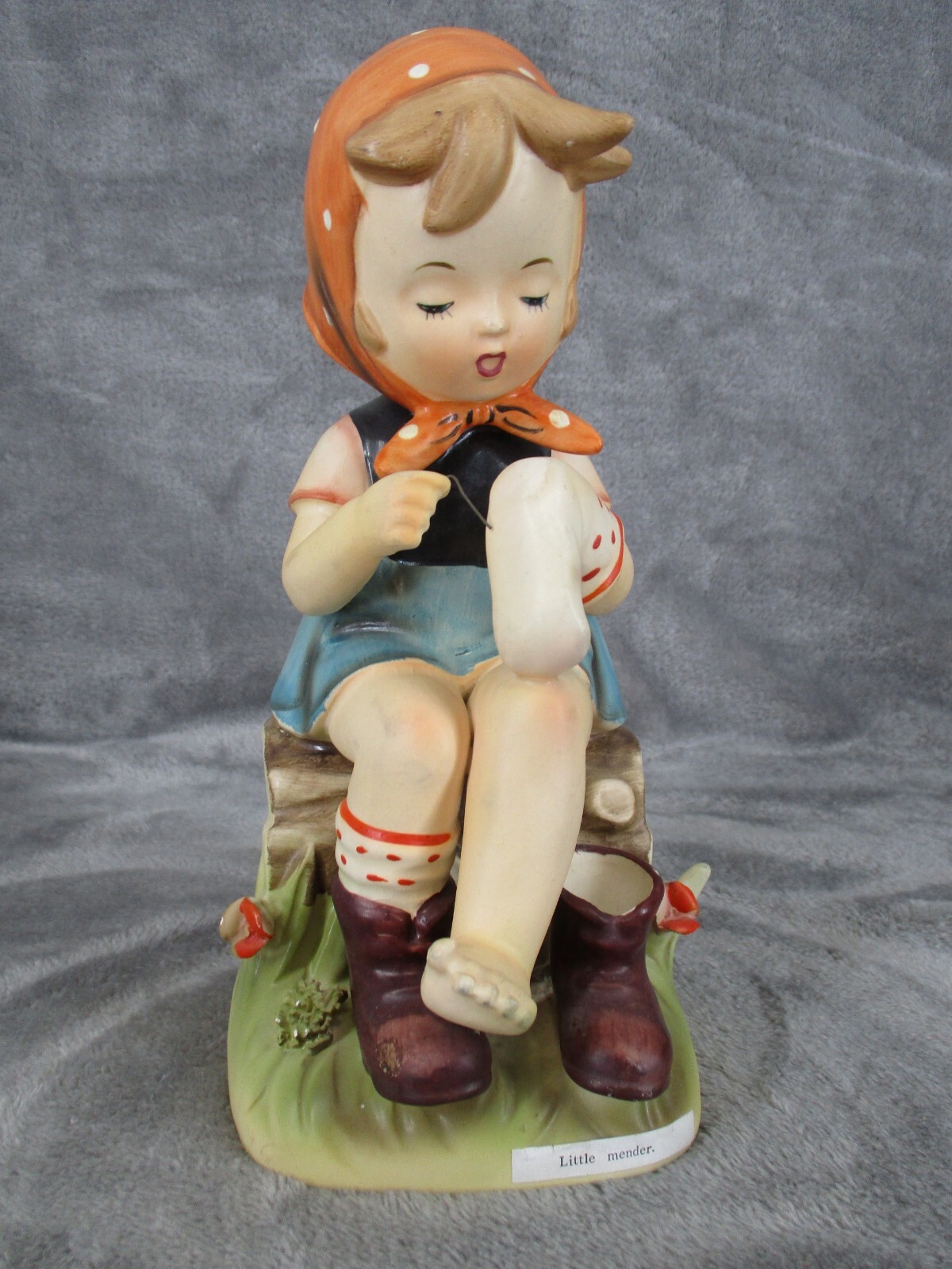 Erich Stauffer S8536 Little Mender Girl Darning Sock Porcelain Figurine Vintage