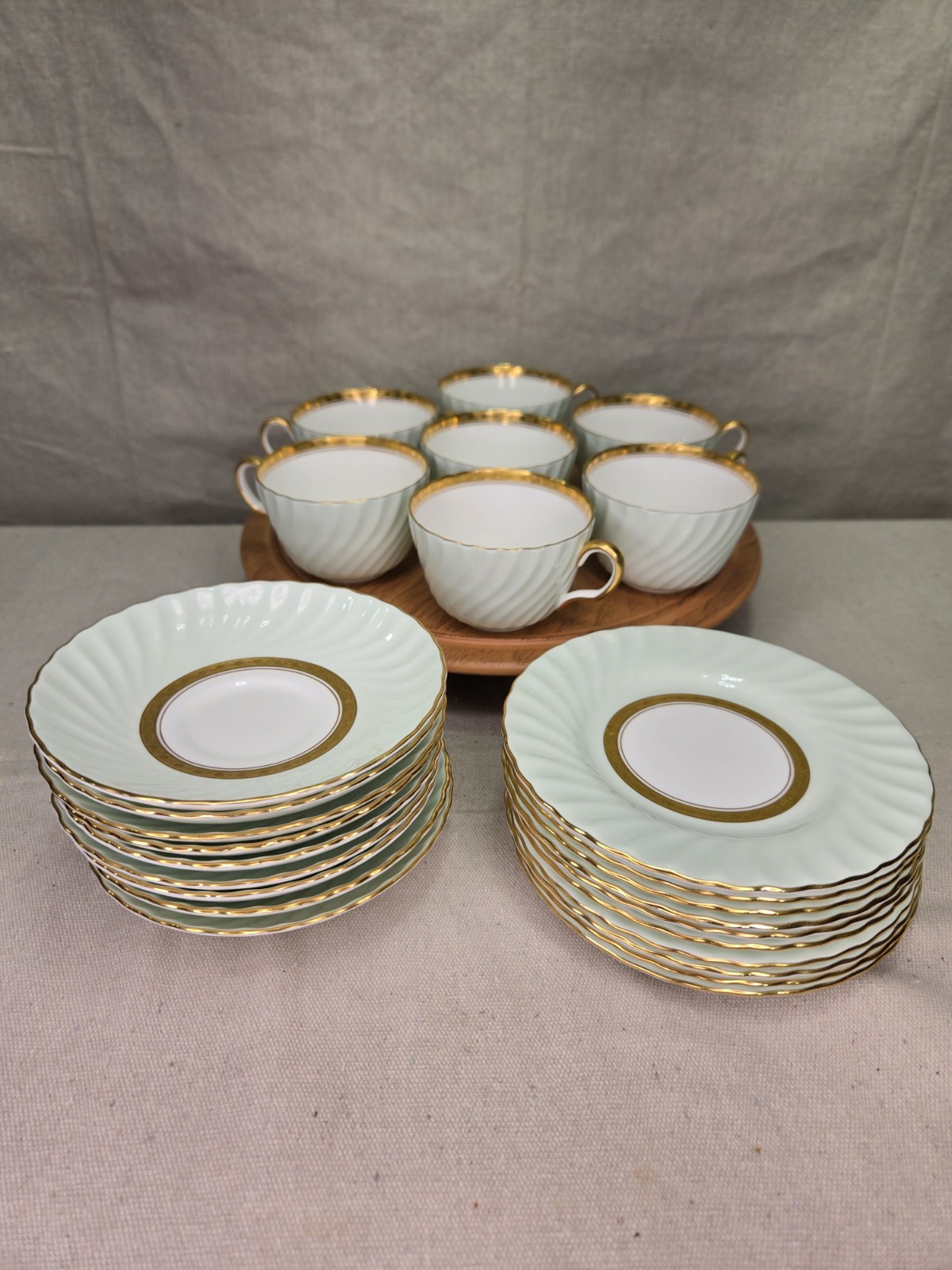 Beautiful MINTON China/England COFFEE CUP SAUCER PLATES Green Gold Shell Swirl Beautiful MINTON China/England COFFEE CUP SAUCER PLATES Green Gold Shell Swirl