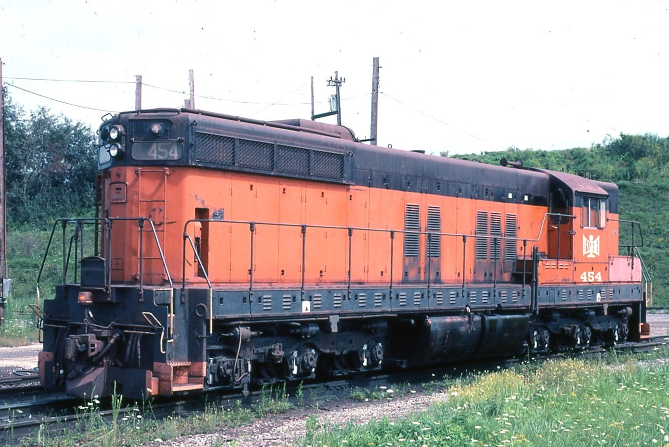 BESSEMER & LAKE ERIE SD7 #454 Conneaut, OH 08/18/00 BESSEMER & LAKE ERIE SD7 #454 Conneaut, OH 08/18/00