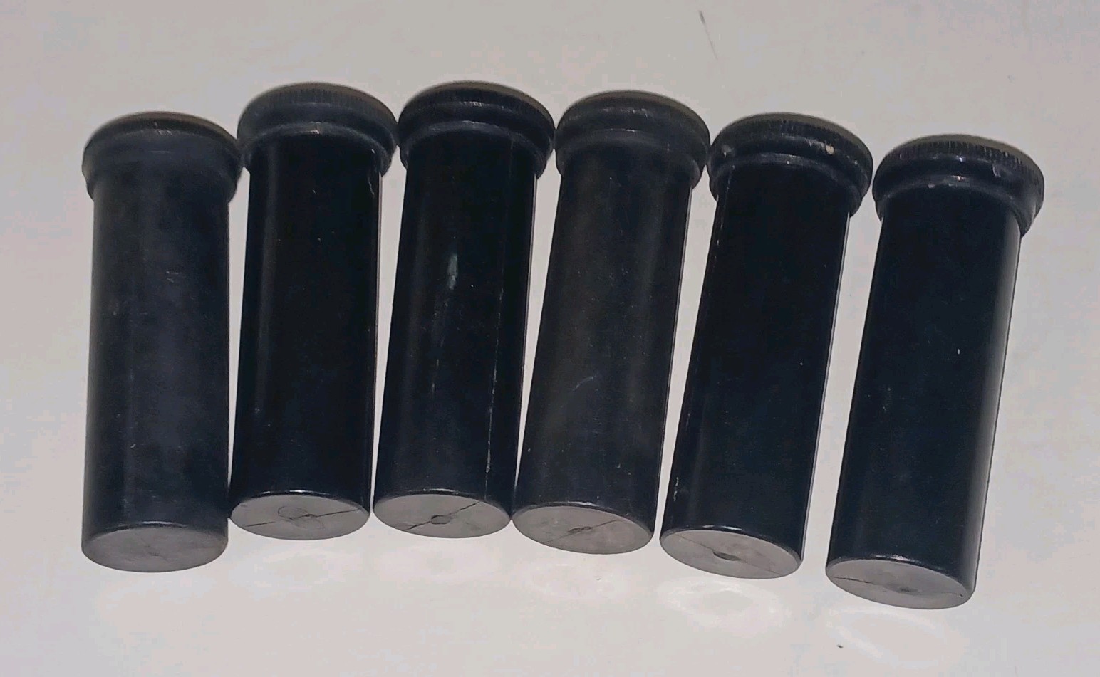 Original Korean Vietnam Era Medical Pill Vials Lot Of 6 Rare Plastic Pill Vials Original Korean Vietnam Era Medical Pill Vials Lot Of 6 Rare Plastic Pill Vials
