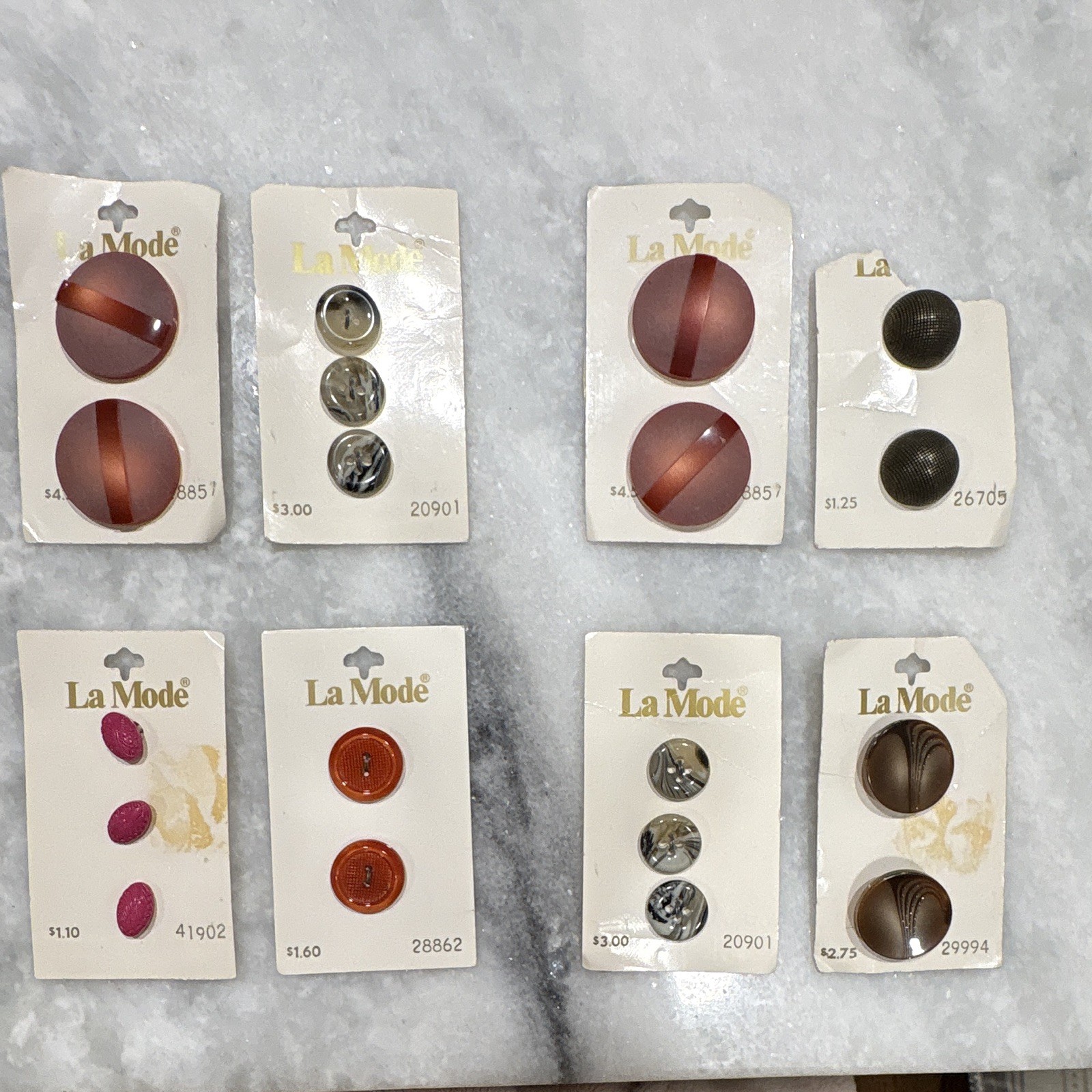 Vintage Lot of Original La Mode Italian Plastic Sewing Buttons, 8 Cards (Lot 6) Vintage Lot of Original La Mode Italian Plastic Sewing Buttons, 8 Cards (Lot 6)