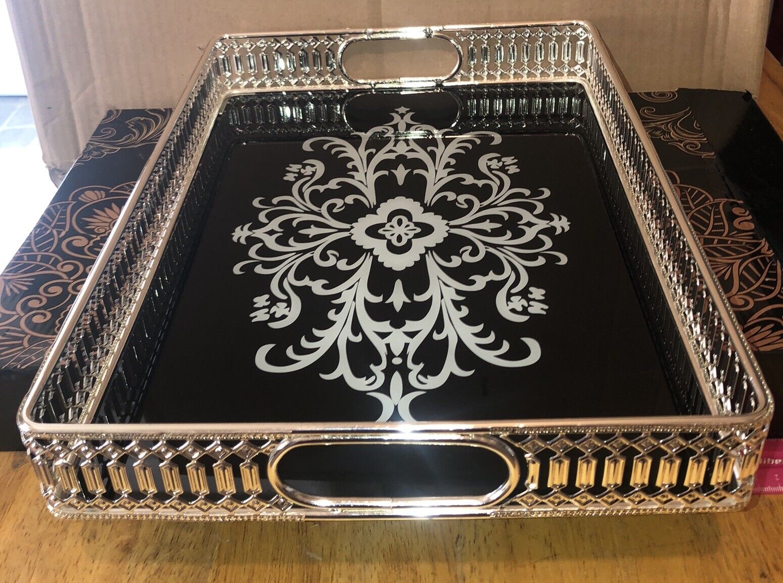 Gorgeous New In The Box 17“ X 11 1/2“ Serving Tray Silver & Black Unique Touch ￼