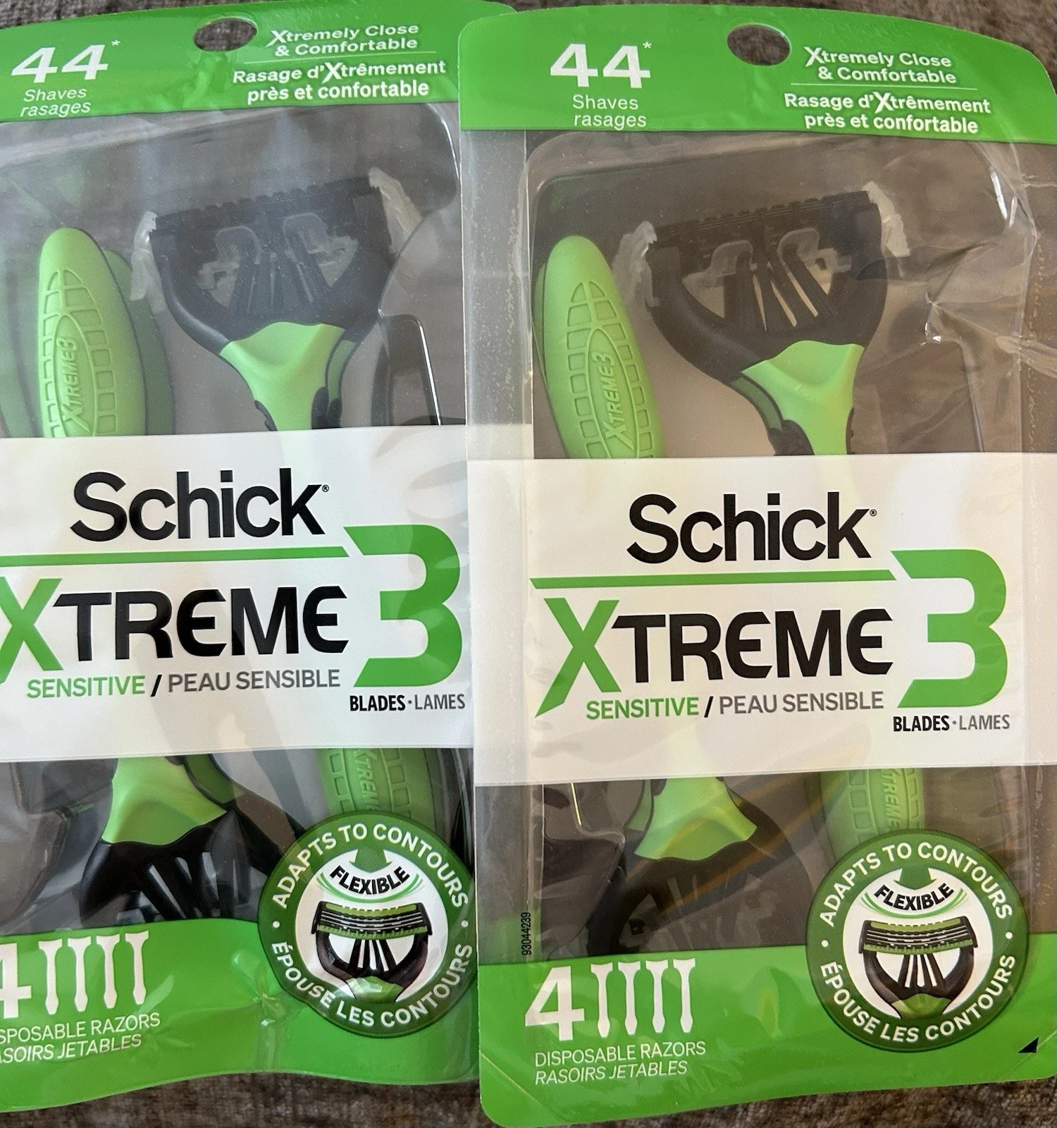 (2) Schick Men's Xtreme SENSITIVE 3-Blades Disposable Razors 4ct = 8 total