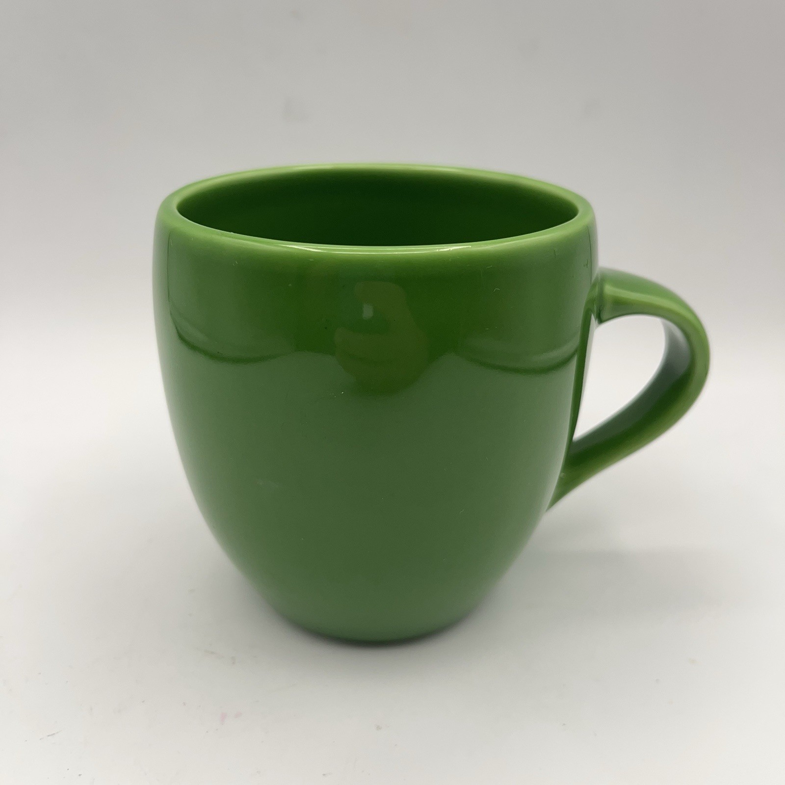 2005 Starbucks Coffee Co. Barista Solid Kelly Green Mug Cup 16 Oz 2005 Starbucks Coffee Co. Barista Solid Kelly Green Mug Cup 16 Oz