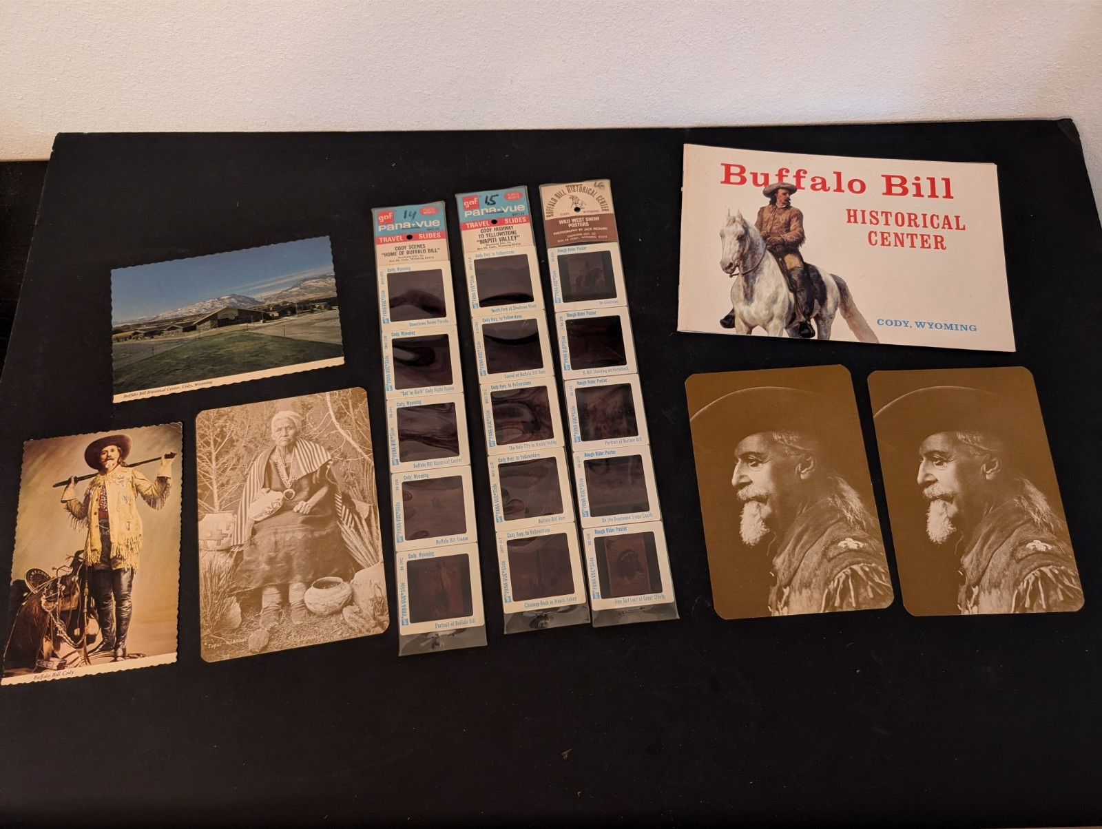 Lot Vtg Buffalo Bill Historical Center Souvenirs Cody, Wyoming Book, Slides, PC Lot Vtg Buffalo Bill Historical Center Souvenirs Cody, Wyoming Book, Slides, PC