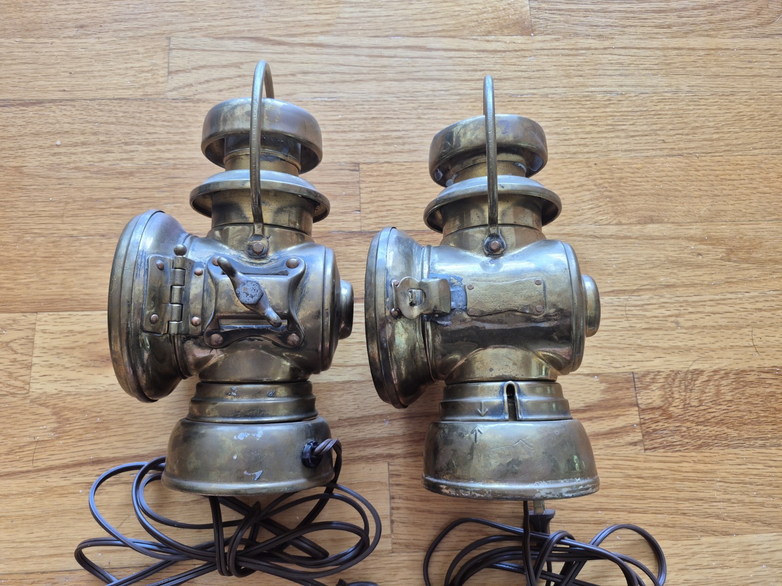 PAIR ANTIQUE JOSEPH LUCAS “KING OF THE ROAD” No 146 BRASS CAR LAMPS CONVERTED PAIR ANTIQUE JOSEPH LUCAS “KING OF THE ROAD” No 146 BRASS CAR LAMPS CONVERTED