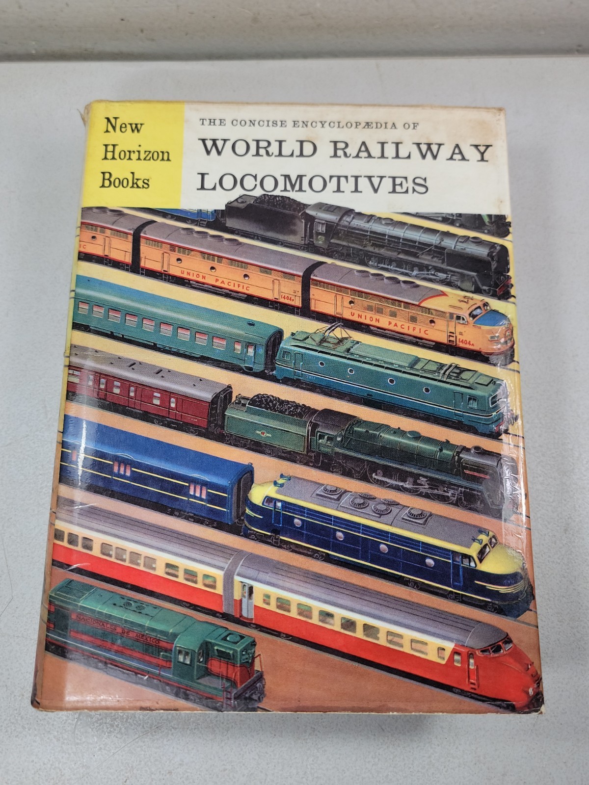 VTG 1959 The Concise Encyclopedia Of World Railway Locomotives - First Edition