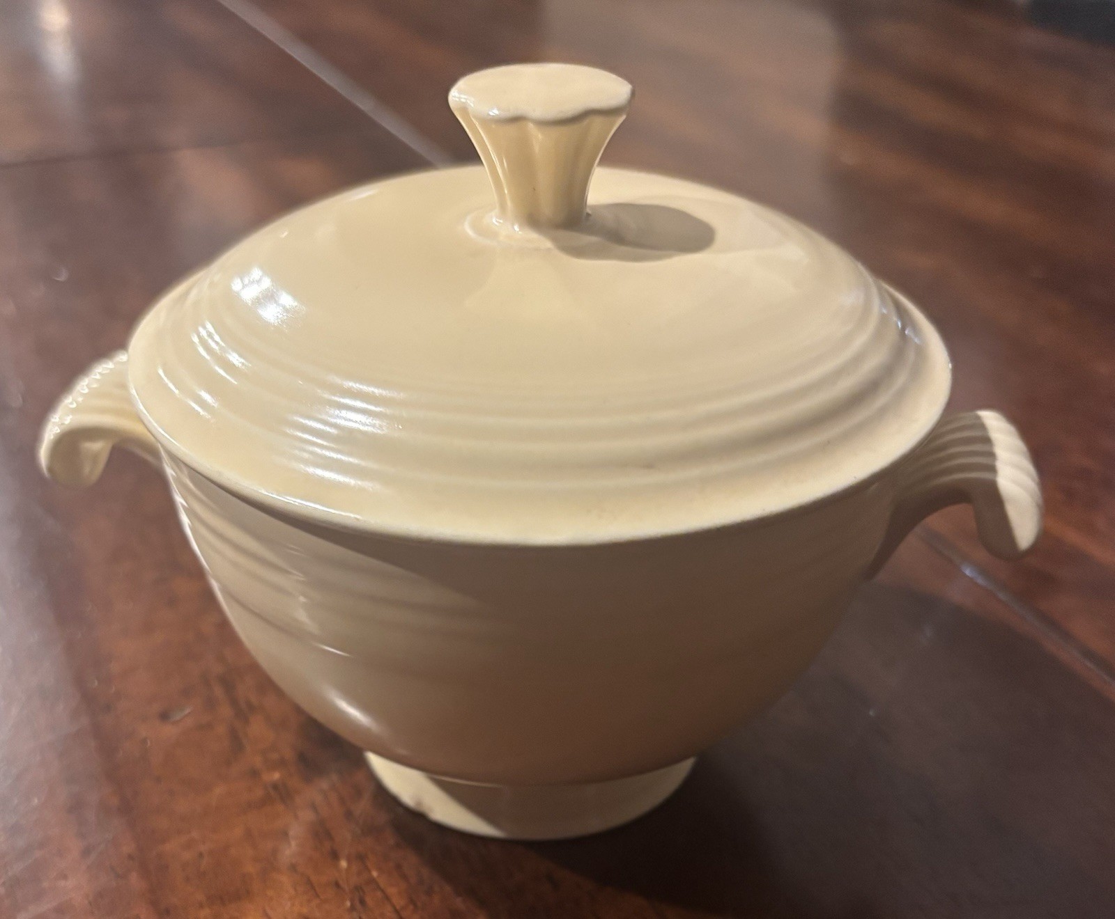 Vintage Fiestaware Ivory Covered Onion Soup Bowl W/lid 1936-37 Rare Fiestaware Vintage Fiestaware Ivory Covered Onion Soup Bowl W/lid 1936-37 Rare Fiestaware