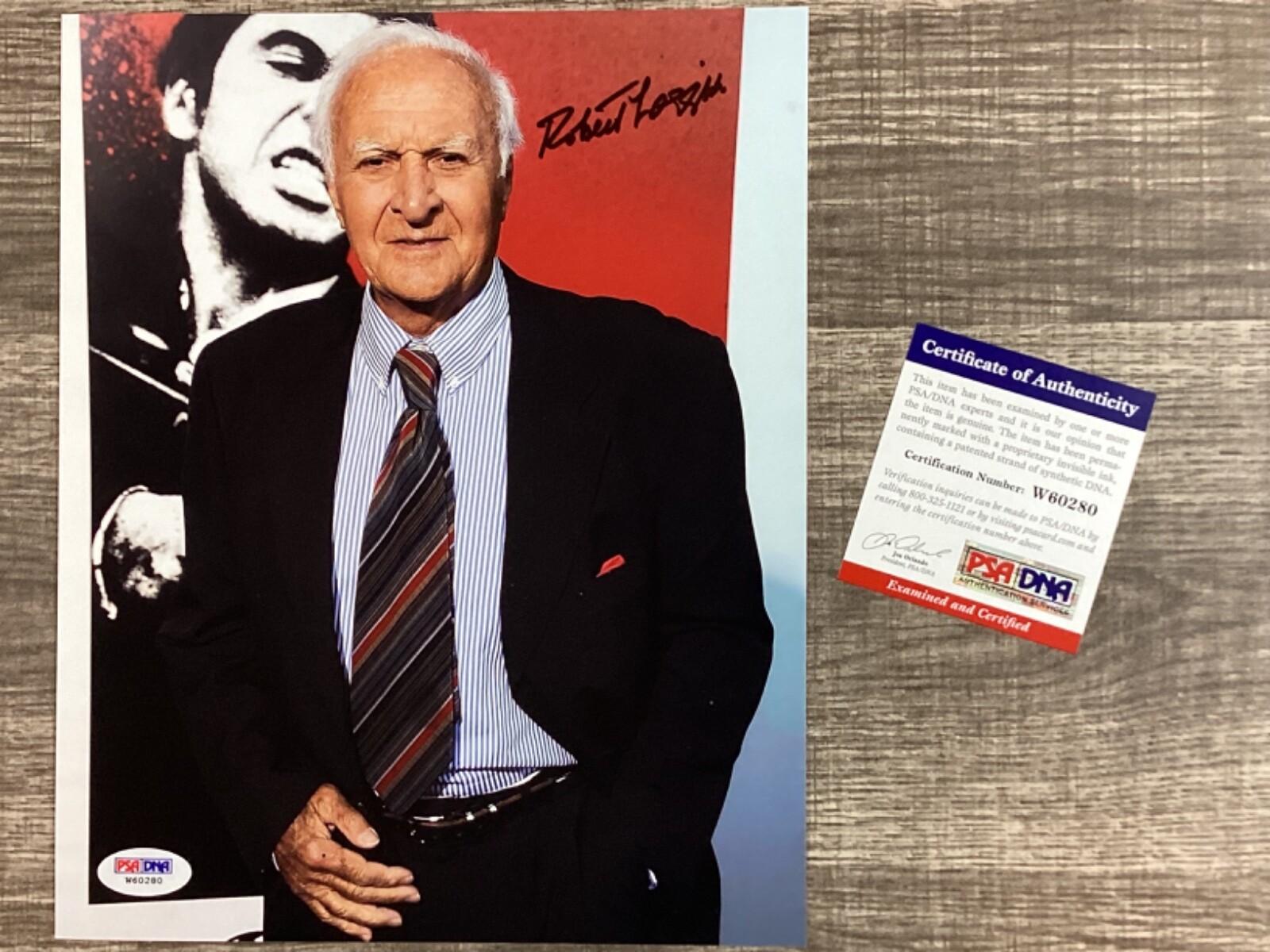 (SSG) ROBERT LOGGIA Signed 8X10 Color Photo \