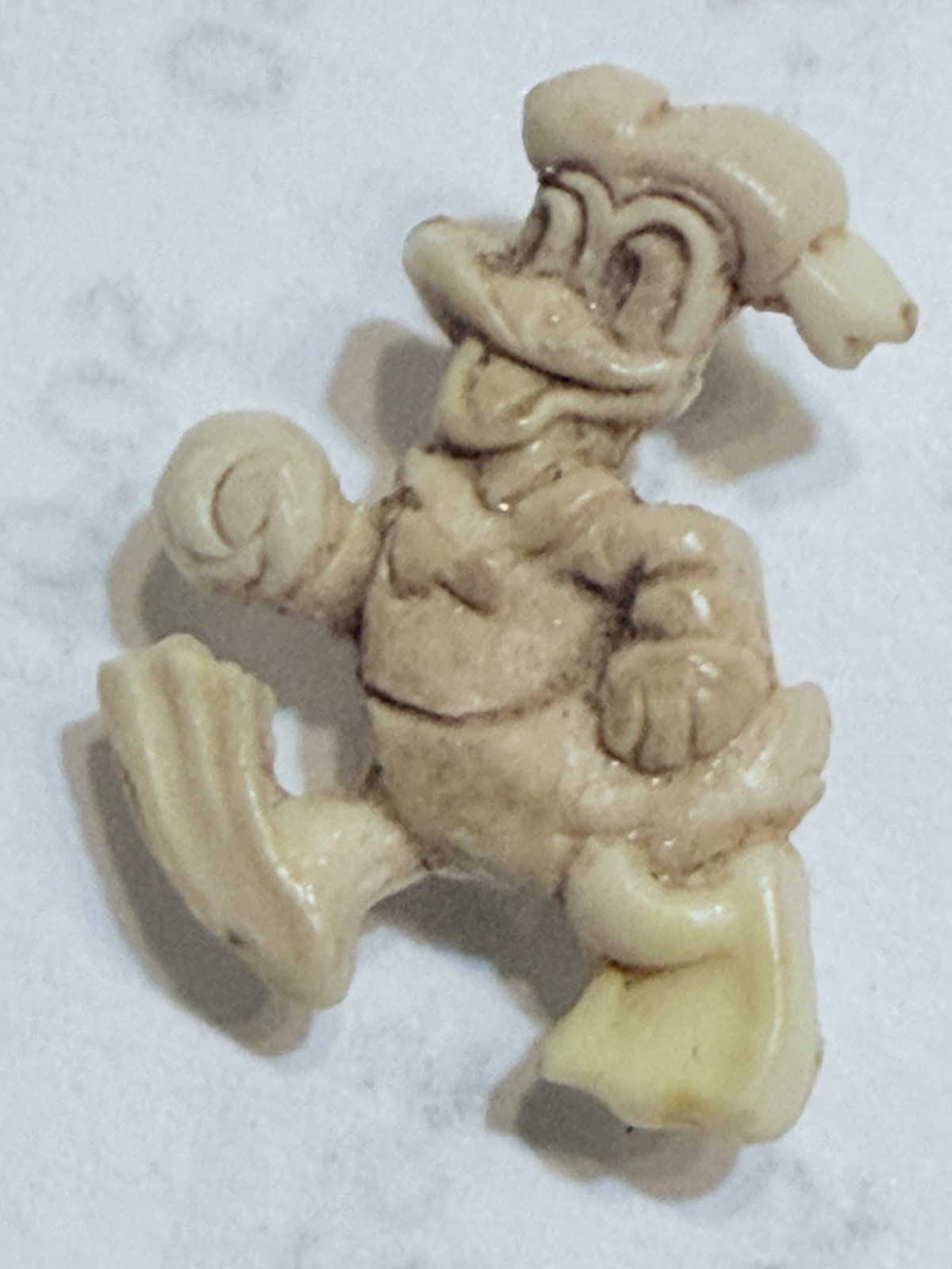 Vtg Antique 1930s Donald Duck Cartoon Celluloid Plastic Button Small 2cm .75
