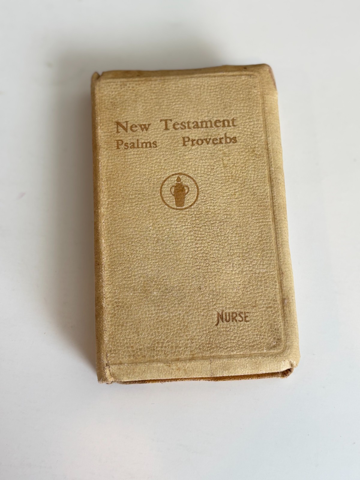 1952 St Luke’s Nursing School Pocket Bible Florence Nightingale Pledge NY