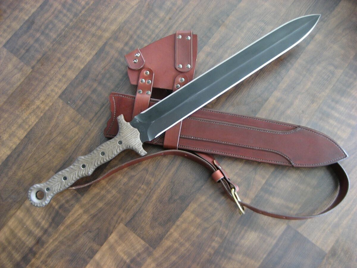 Beautiful Custom Handmade D2 Steel  25 inches Sword with leather sheath SS-39