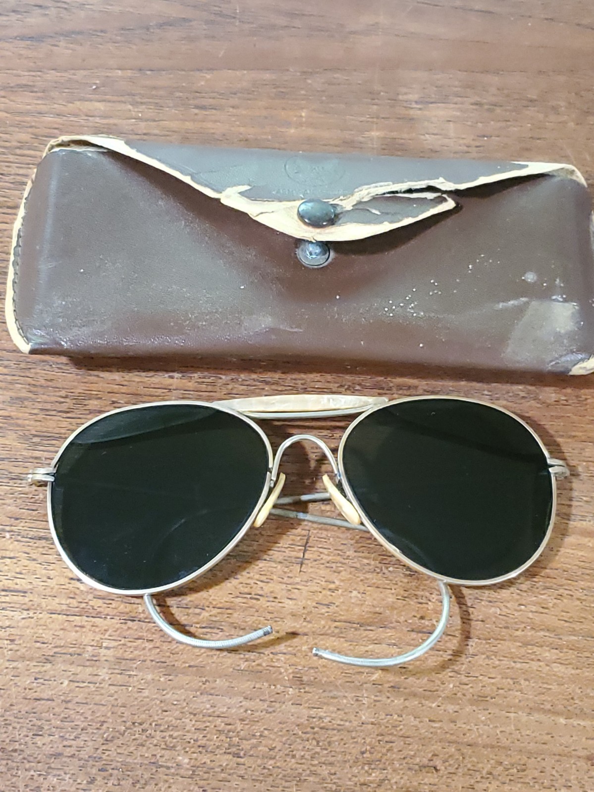 WWII Army Air Force Aviator Sunglasses In Original Case USAAF Pilot F4 WWII Army Air Force Aviator Sunglasses In Original Case USAAF Pilot F4