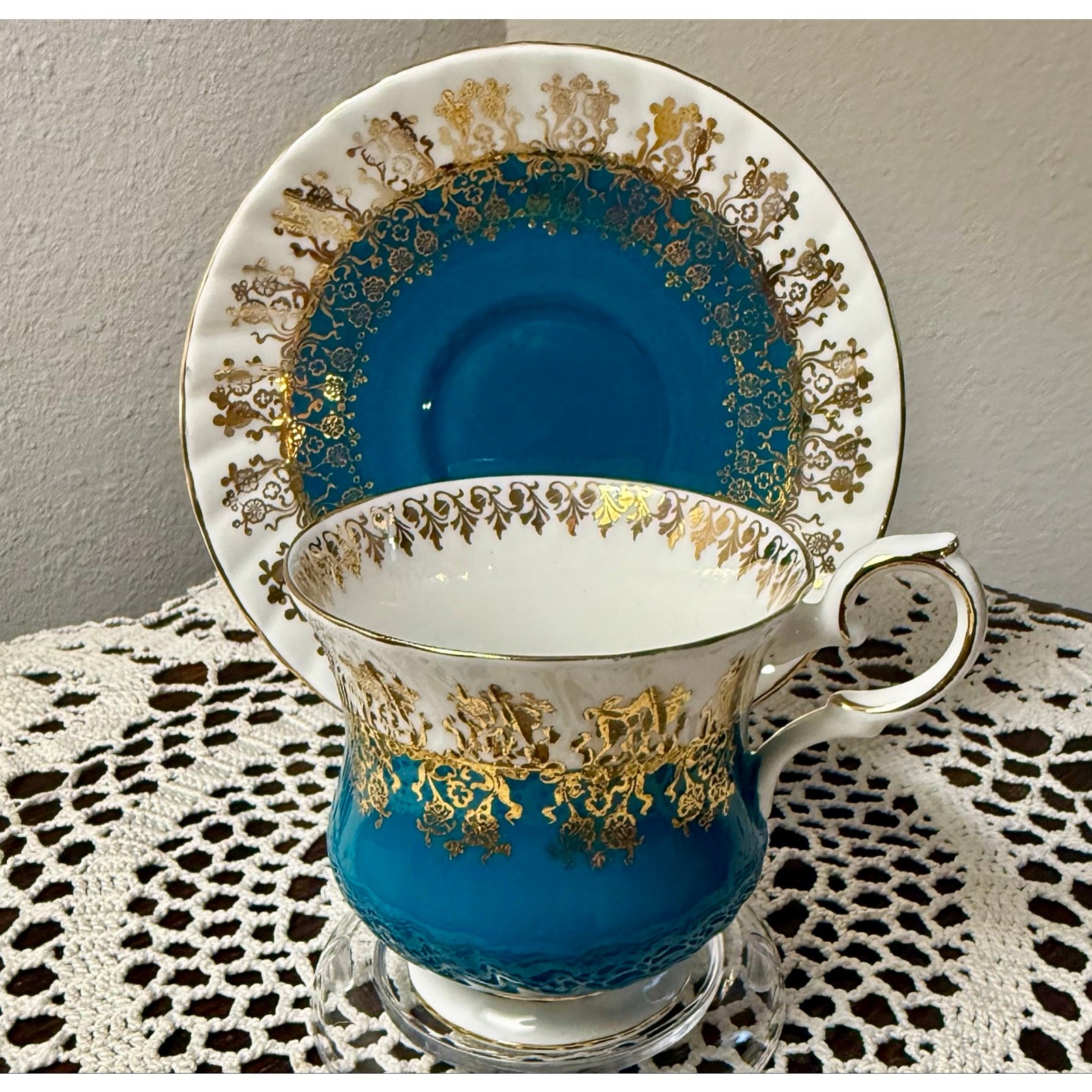 Vintage Elizabethan Teal Blue Gold Filigree Teacup Saucer Set English Bone China