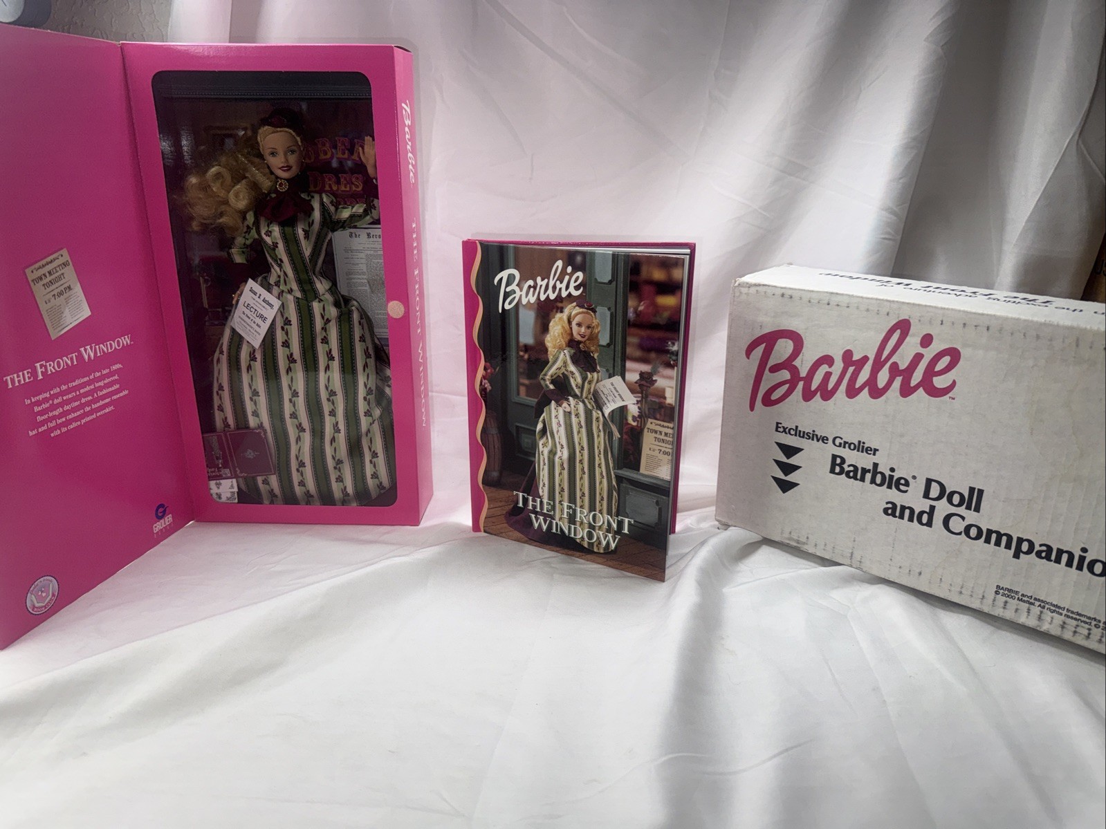 Barbie The Front Window Grolier Special Edition Doll and Book 2000 Mattel W/Box Barbie The Front Window Grolier Special Edition Doll and Book 2000 Mattel W/Box