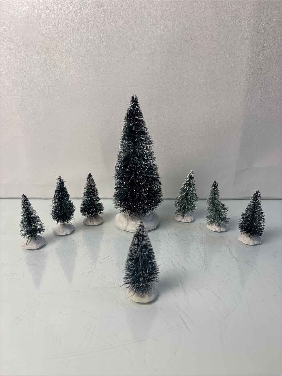 Lemax Miniature Bottle Brush Christmas Trees Set 8 Snow Flocked Village Decor Lemax Miniature Bottle Brush Christmas Trees Set 8 Snow Flocked Village Decor