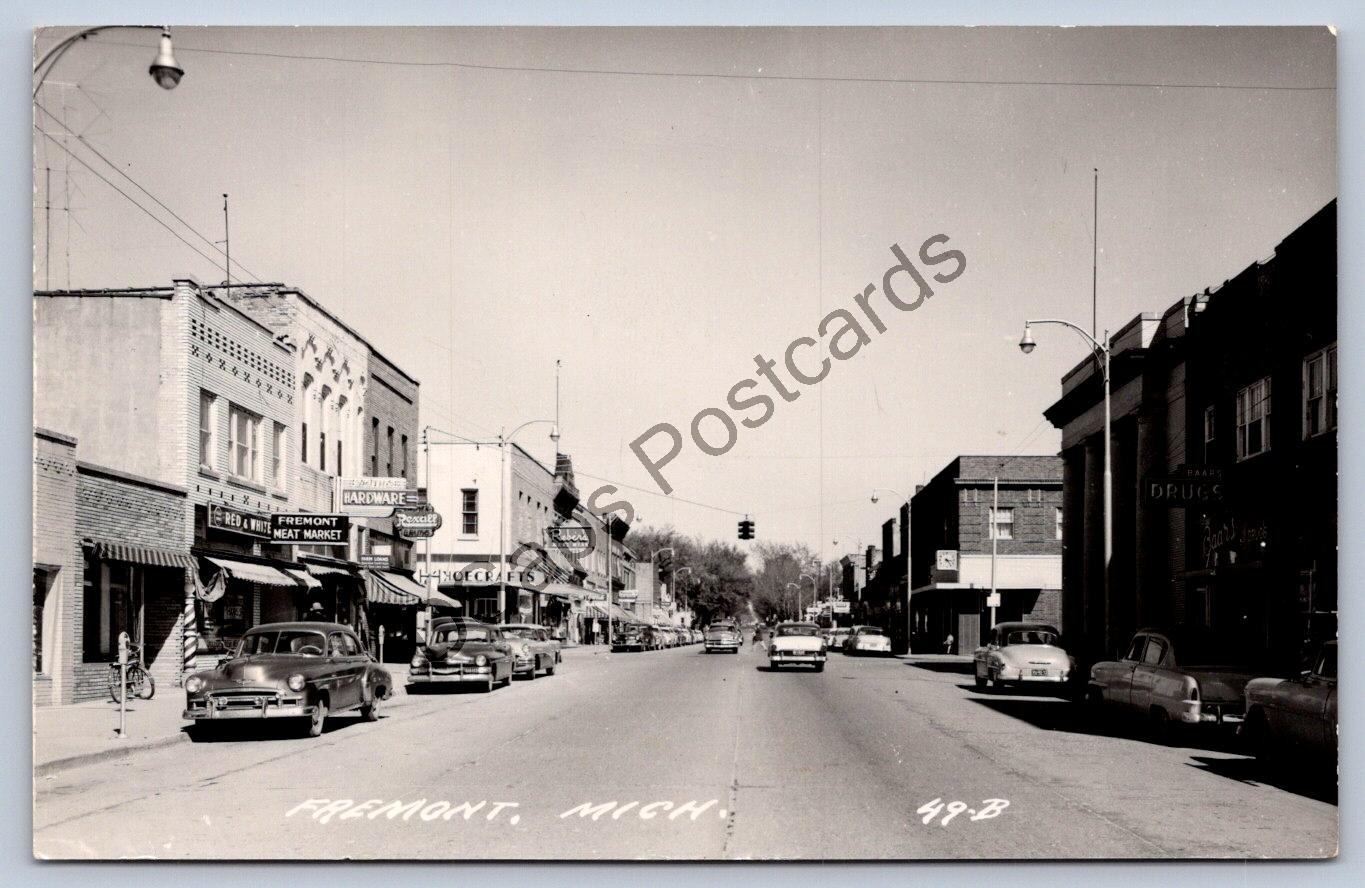 Michigan Rppc Postcard c1930-50s Fremont MI Main Street Vintage Cars 49-B Michigan Rppc Postcard c1930-50s Fremont MI Main Street Vintage Cars 49-B
