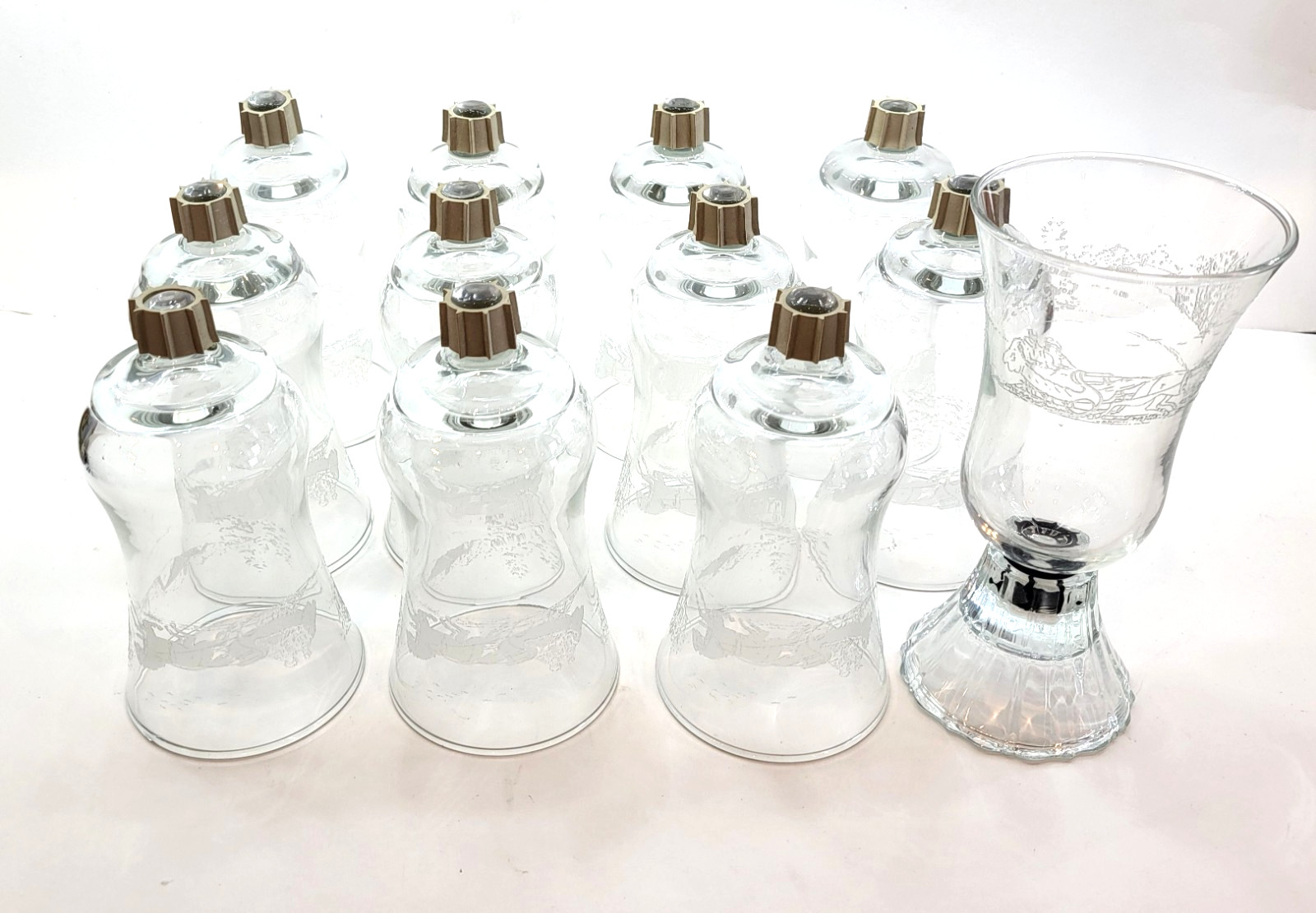 Vintage Etched Horse & Carriage Glass Peg Votive Holders – Lot of 12 Vintage Etched Horse & Carriage Glass Peg Votive Holders – Lot of 12