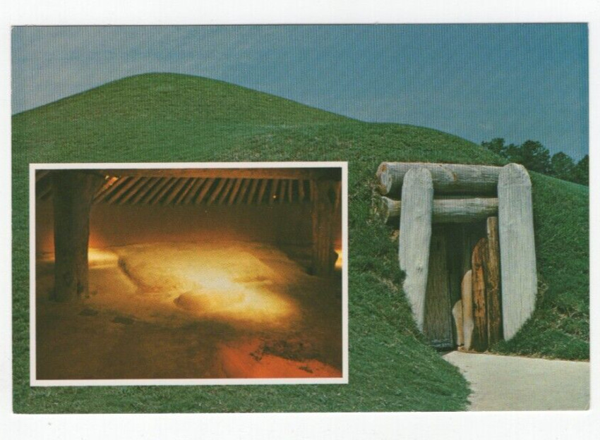 Postcard Ocmulgee Mounds Earthlodge, Macon, Georgia Unposted Postcard Ocmulgee Mounds Earthlodge, Macon, Georgia Unposted