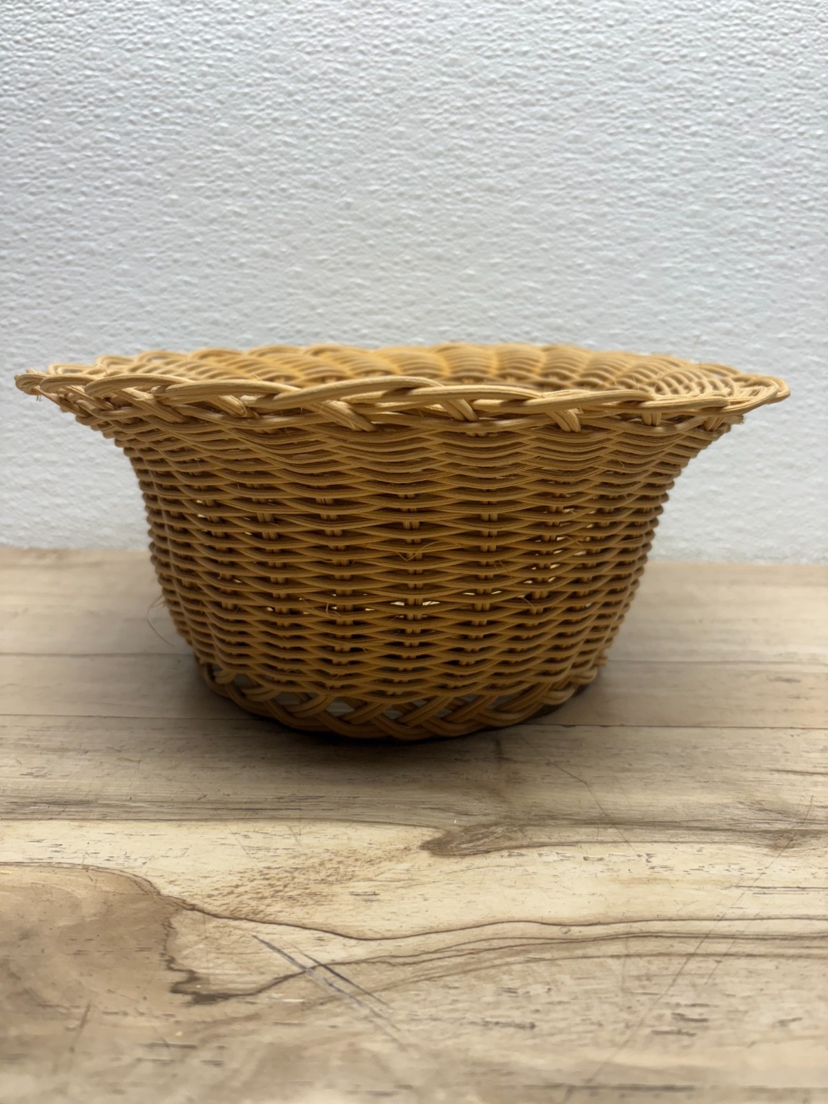 Vintage Handwoven Wicker Basket Handmade 9.5\