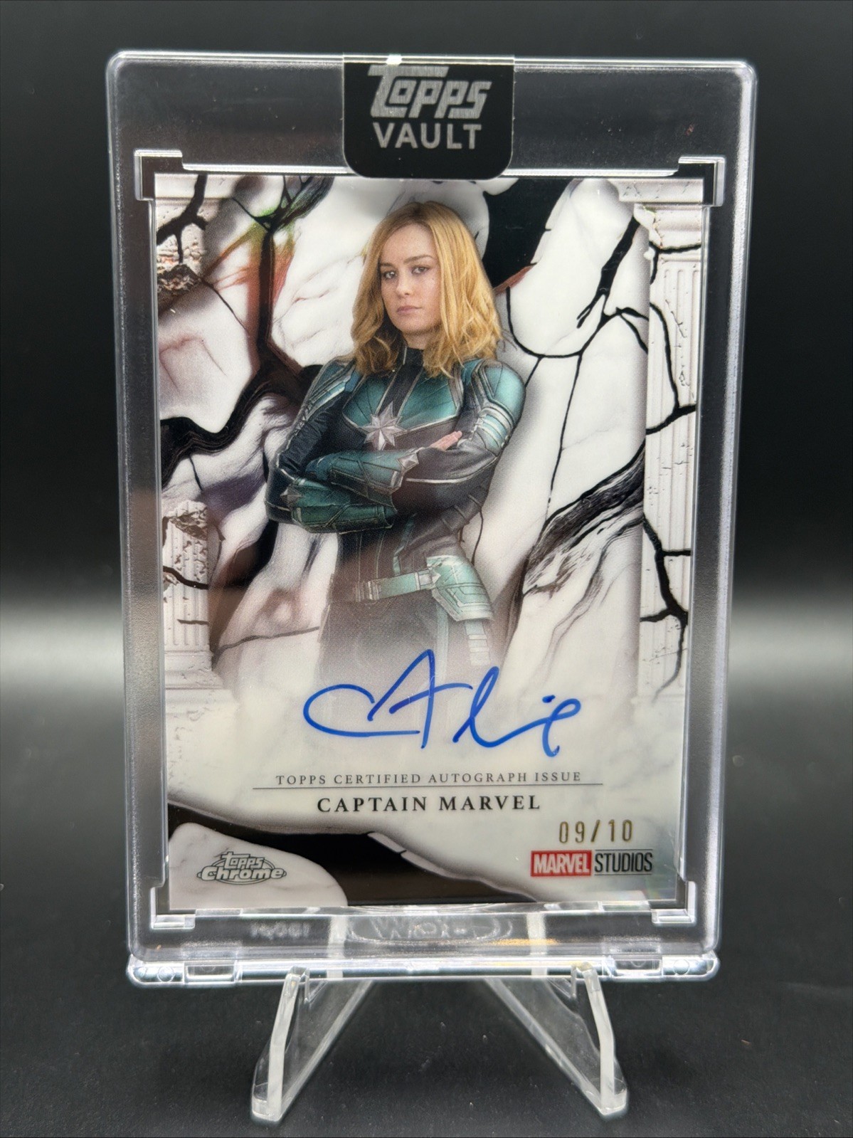 2026 Topps Marvel Vault Captain Marvel Immortal Autographs Card Brie Larson /10 2026 Topps Marvel Vault Captain Marvel Immortal Autographs Card Brie Larson /10