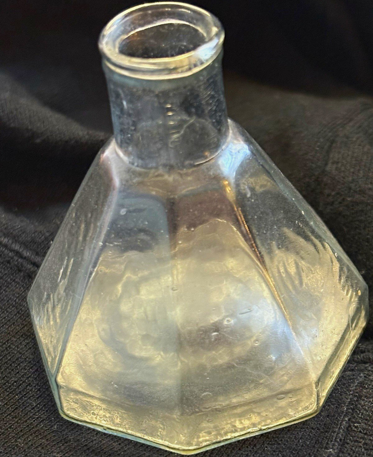 Very rare Clear Glass umbrella ink Bottle w/ Octagonal Base Very rare Clear Glass umbrella ink Bottle w/ Octagonal Base