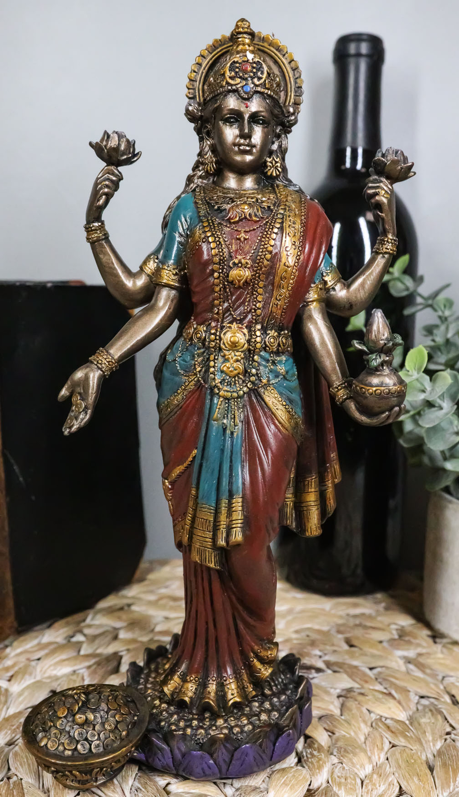Goddess Lakshmi Statue Hindu Deity of Prosperity Wealth Wisdom Fortune Figurine Goddess Lakshmi Statue Hindu Deity of Prosperity Wealth Wisdom Fortune Figurine
