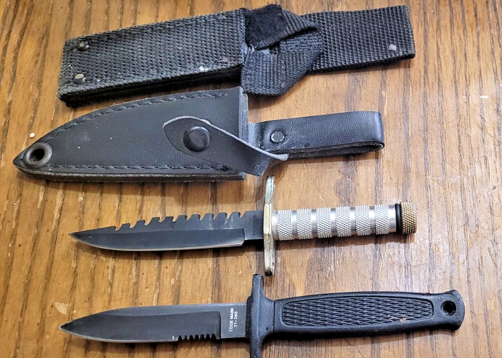 Vintage Double Edge Boot Dagger Knife LOT OF 2 w/Sheath Vintage Double Edge Boot Dagger Knife LOT OF 2 w/Sheath