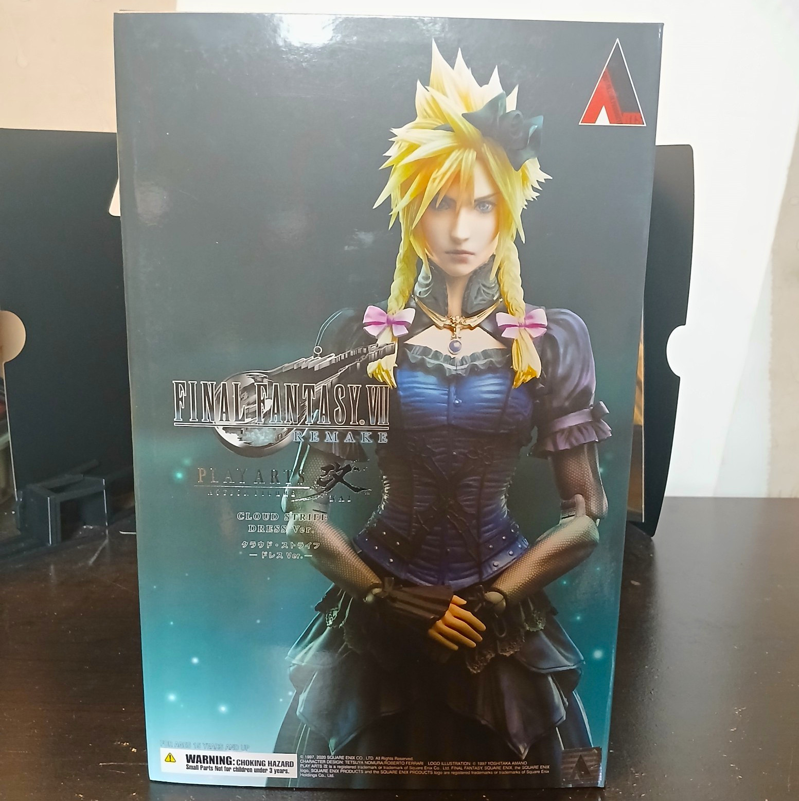 Square Enix Play Arts Kai Final Fantasy VII Remake Cloud Strife Dress Ver Figure