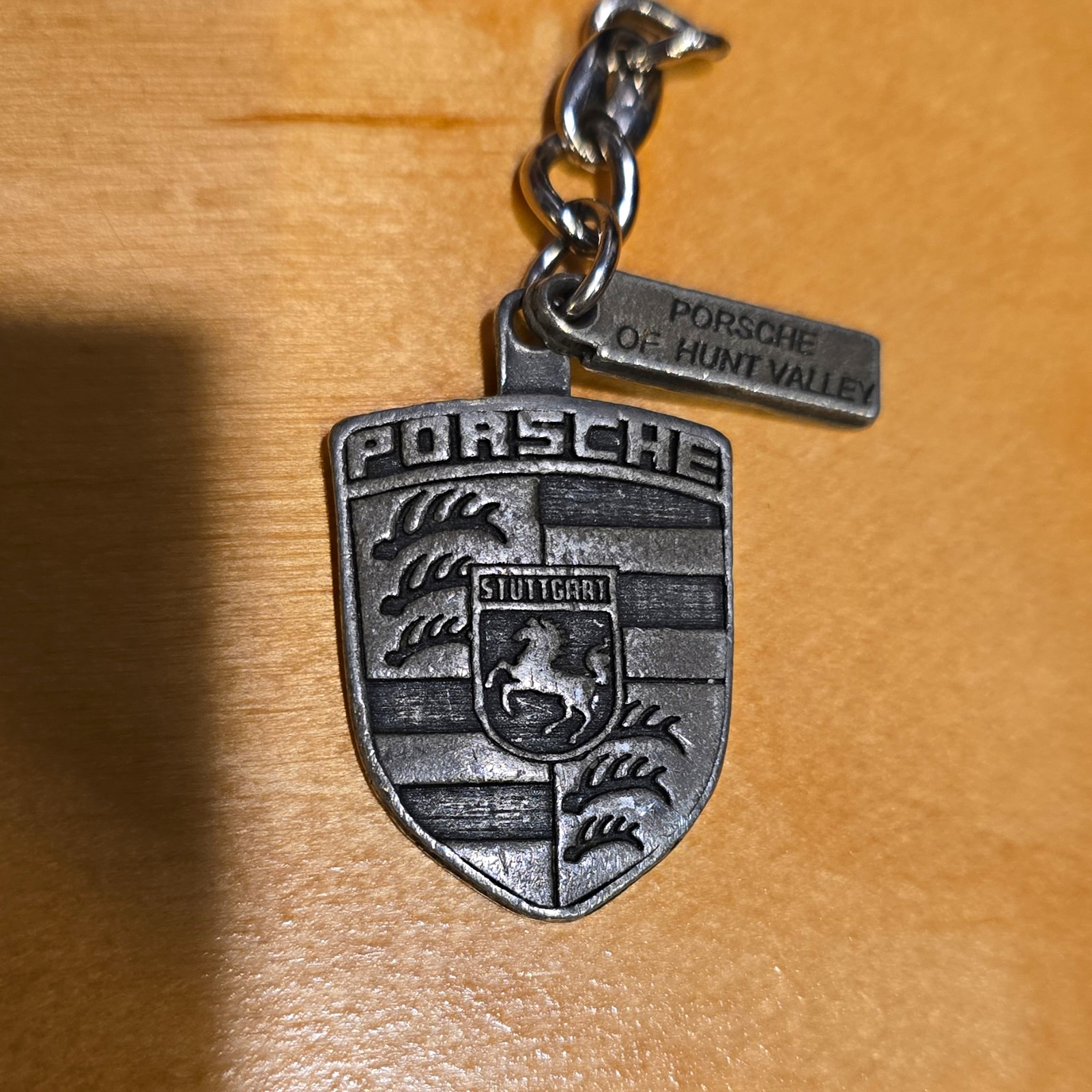 Porsche Stuttgart Crest Metal Keychain Keyring w/ Tag \ Porsche Stuttgart Crest Metal Keychain Keyring w/ Tag \