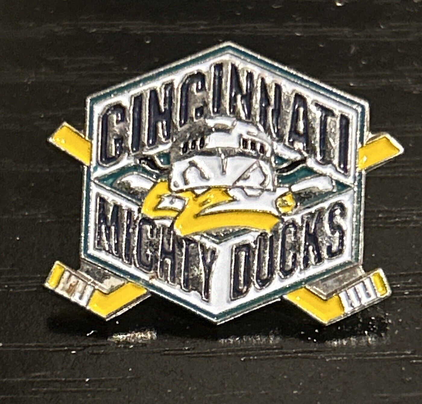 Cincinnati Mighty Ducks 1999-2005 Logo AHL Hockey Pin