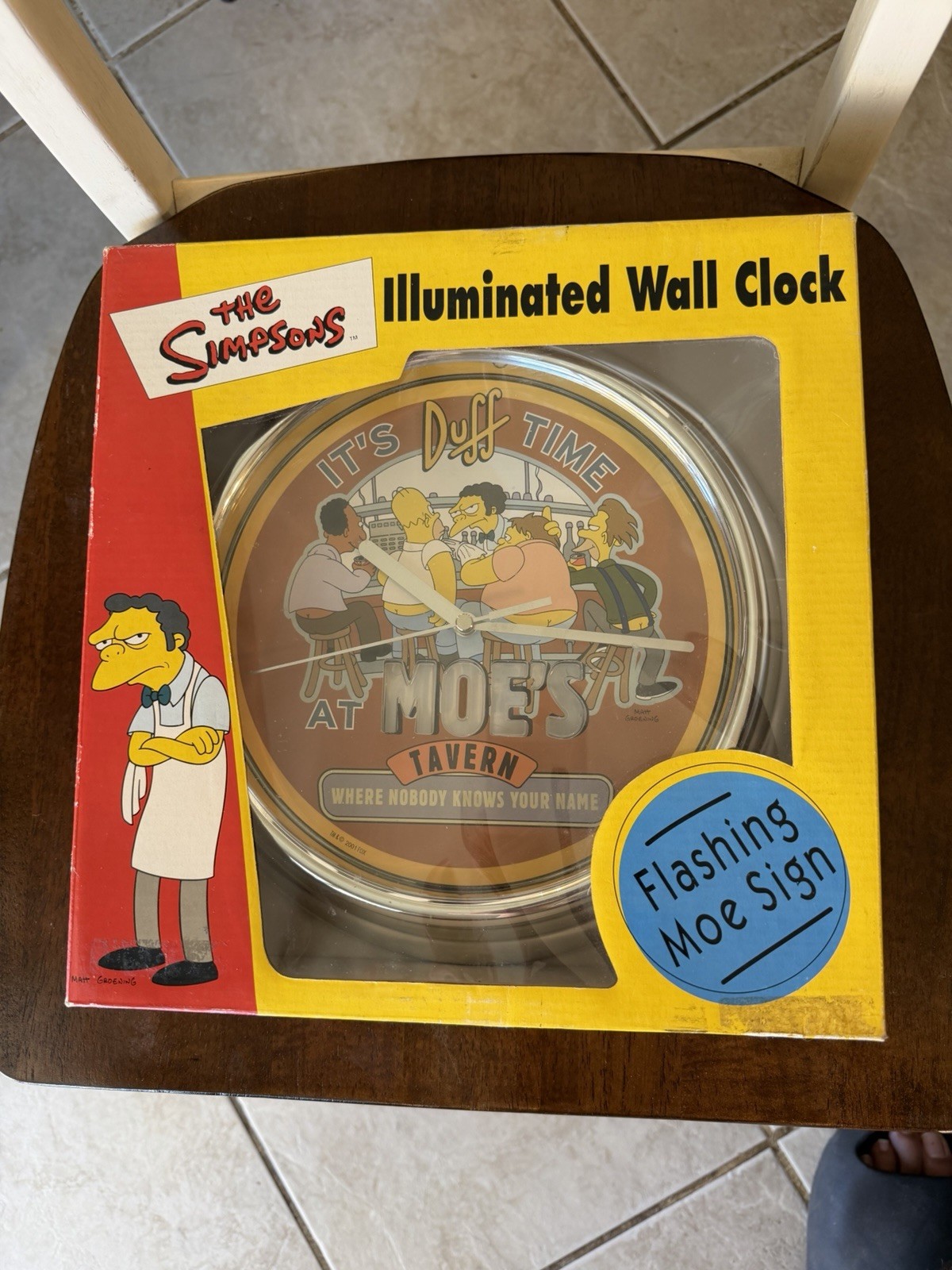 The Simpsons - It\'s Duff Time At Moe\'s Tavern 2002 Wall Clock NEW IN BOX