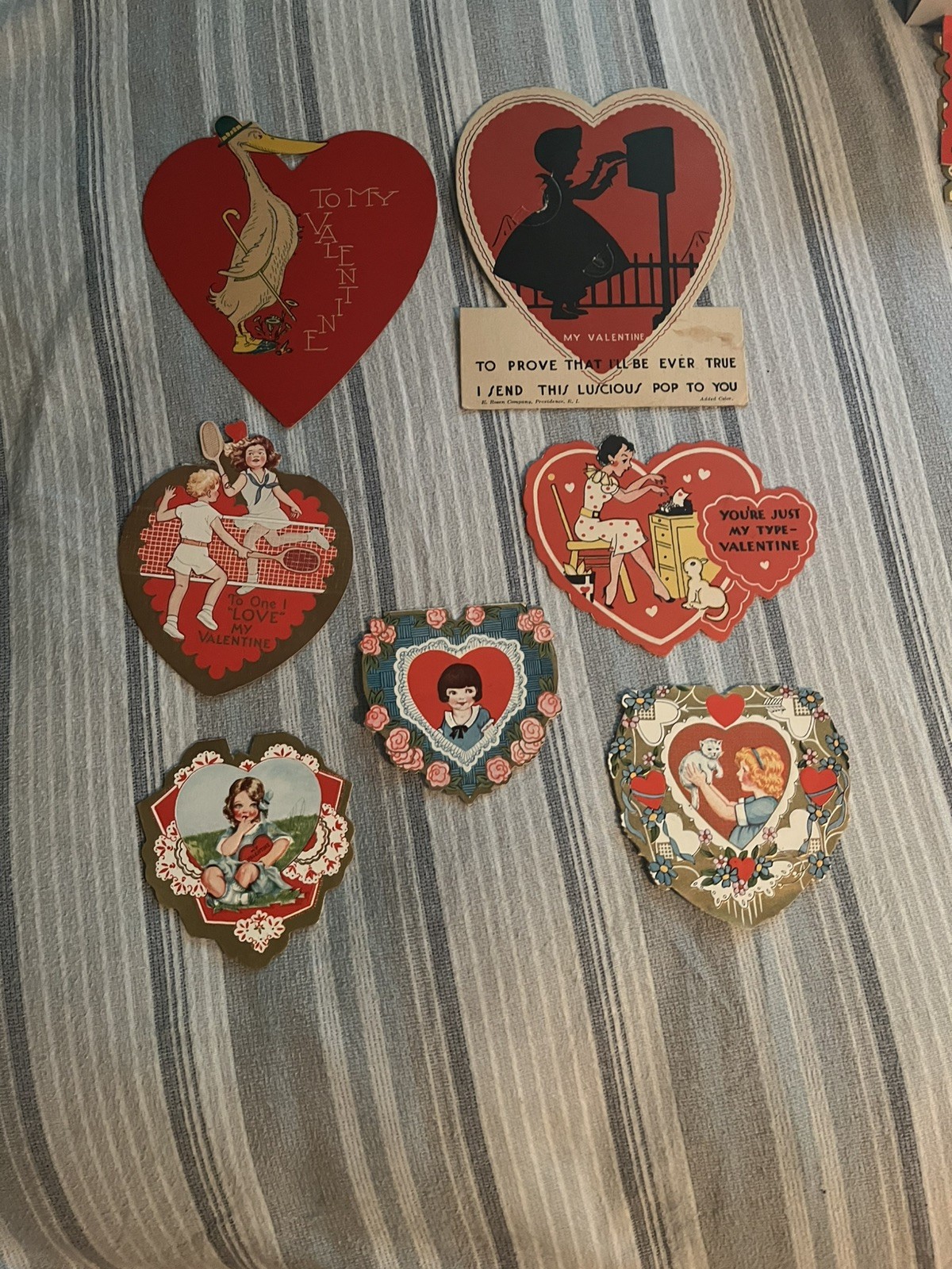 Heart shaped Valentine Card Collection, Vintage And Antique Cards, 30S 40S (14) Heart shaped Valentine Card Collection, Vintage And Antique Cards, 30S 40S (14)
