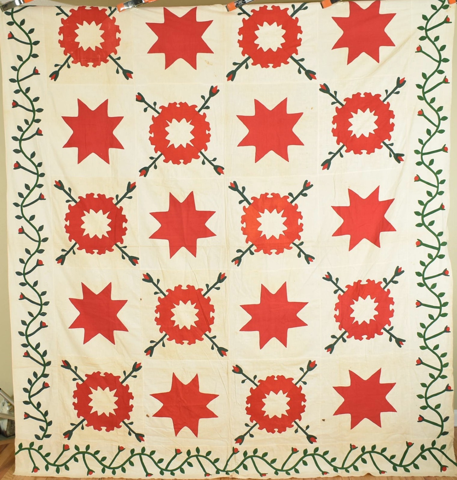 OUTSTANDING Vintage 1860s Red & Green Stars & Wreaths Applique Antique Quilt Top OUTSTANDING Vintage 1860s Red & Green Stars & Wreaths Applique Antique Quilt Top