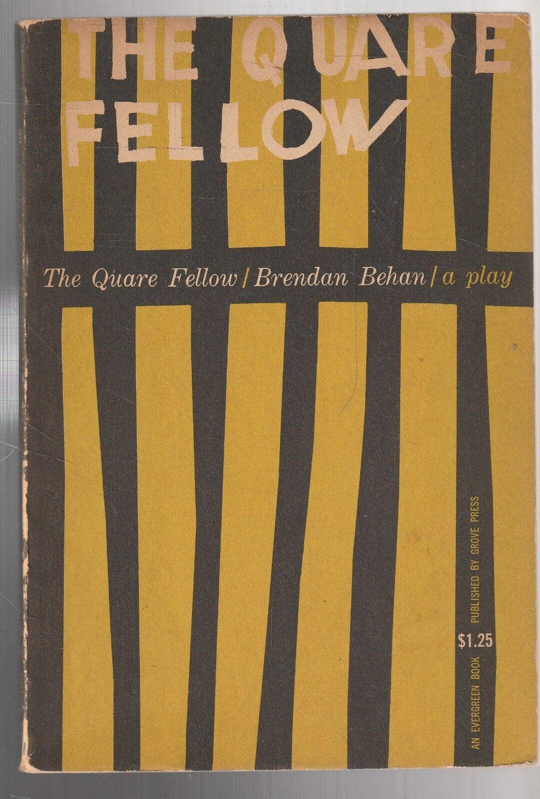 MEMORABILIA ,THE QUARE FELLOW , A PLAY by BRENDAN BEHAN , 1956 paperback NY