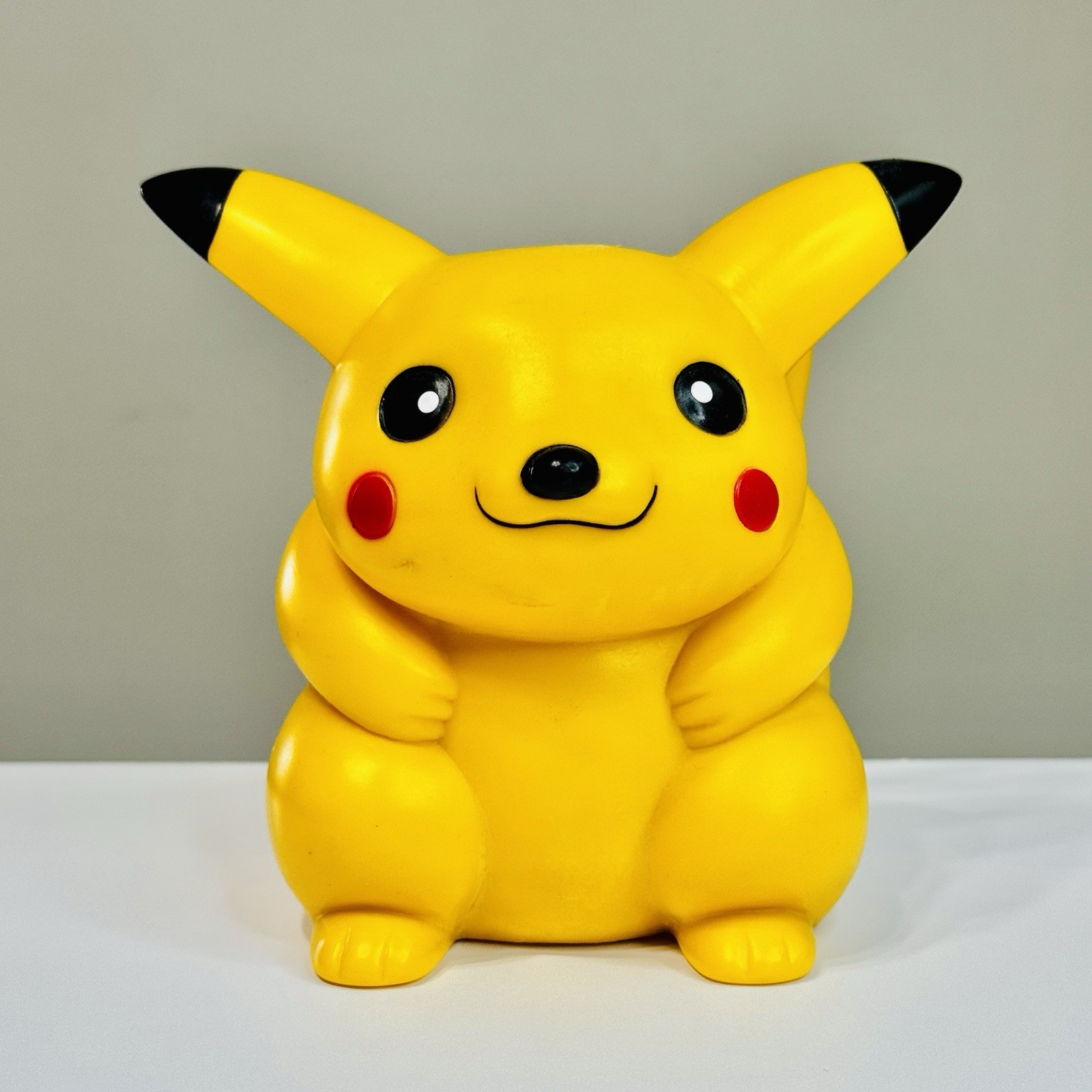 Vintage Pokemon Chubby Pikachu Coin Bank Vinyl Figure Japanese Yen Slot 1990s Vintage Pokemon Chubby Pikachu Coin Bank Vinyl Figure Japanese Yen Slot 1990s