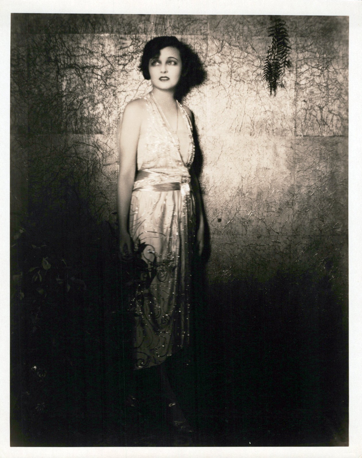 HOLLYWOOD CORINNE GRIFFITH STYLISH POSE STUNNING PORTRAIT MANDEVILLE PHOTO MA92