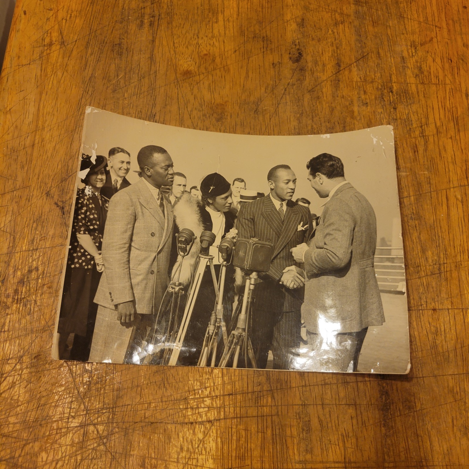 1936 Jesse Owens returns news events photo service 1936 Jesse Owens returns news events photo service