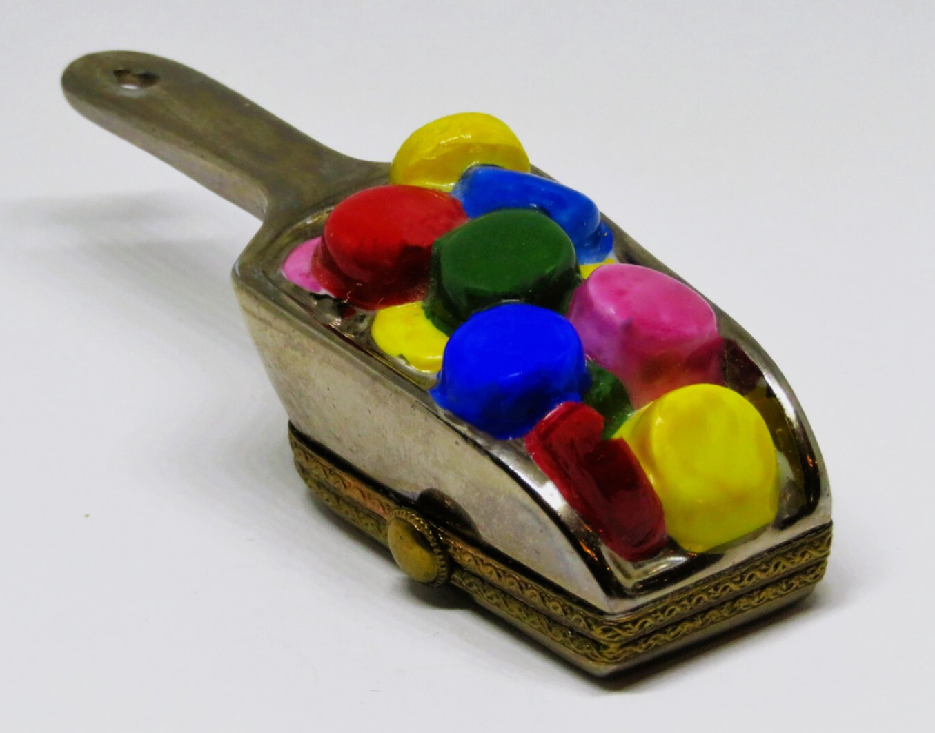 LIMOGES FRANCE BOX ~ VINTAGE 'CHROME' SCOOP & CANDY ~ BALLOONS ~ PEINT MAIN LIMOGES FRANCE BOX ~ VINTAGE 'CHROME' SCOOP & CANDY ~ BALLOONS ~ PEINT MAIN