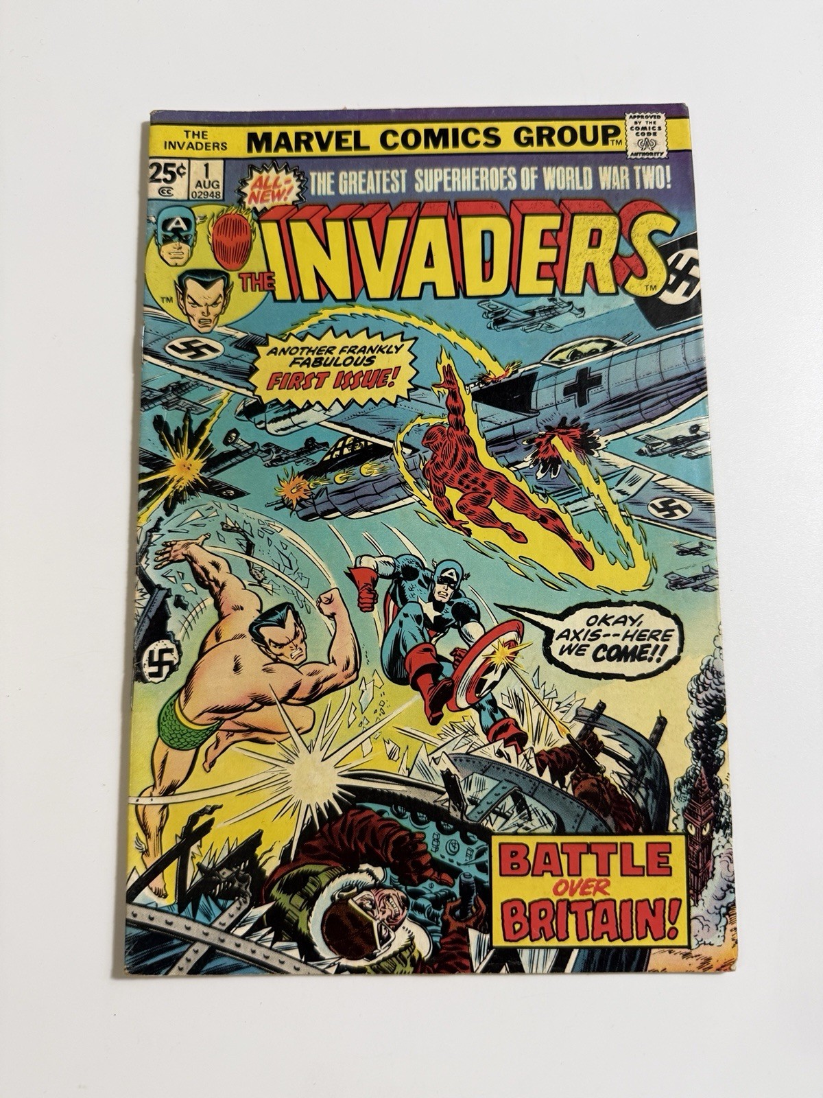 The Invaders #1 (Marvel Comics August 1975) The Invaders #1 (Marvel Comics August 1975)