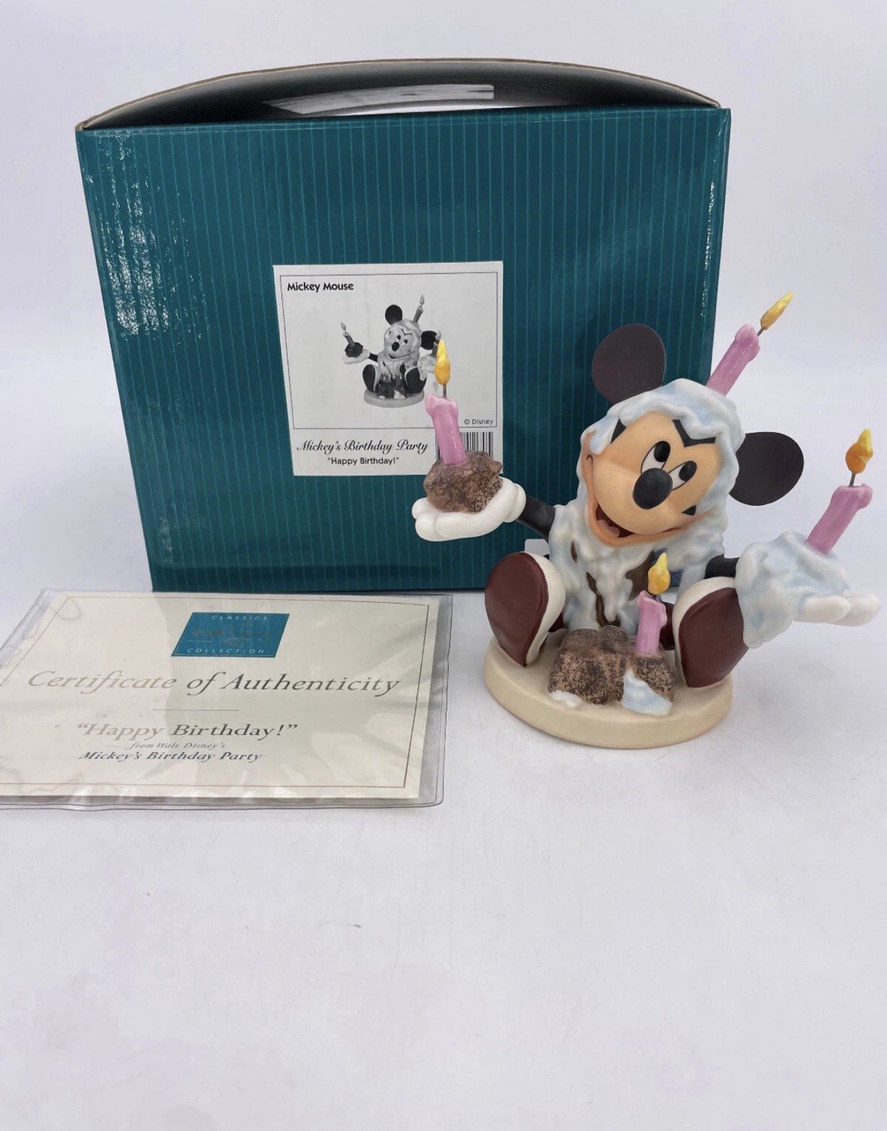 WDCC Mickey Mouse, Happy Birthday (11K-411700) -COA and Box -1028648 WDCC Mickey Mouse, Happy Birthday (11K-411700) -COA and Box -1028648