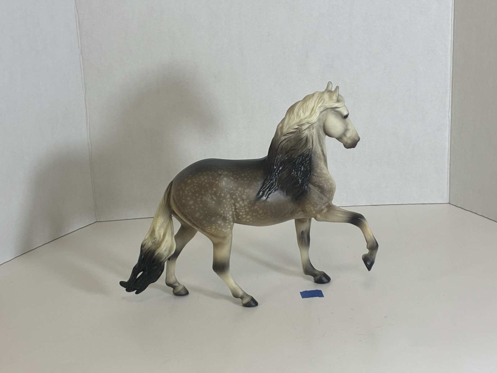 Retired Breyer Horse #576 Dapple Grey Peruvian Paso Fino Retired Breyer Horse #576 Dapple Grey Peruvian Paso Fino