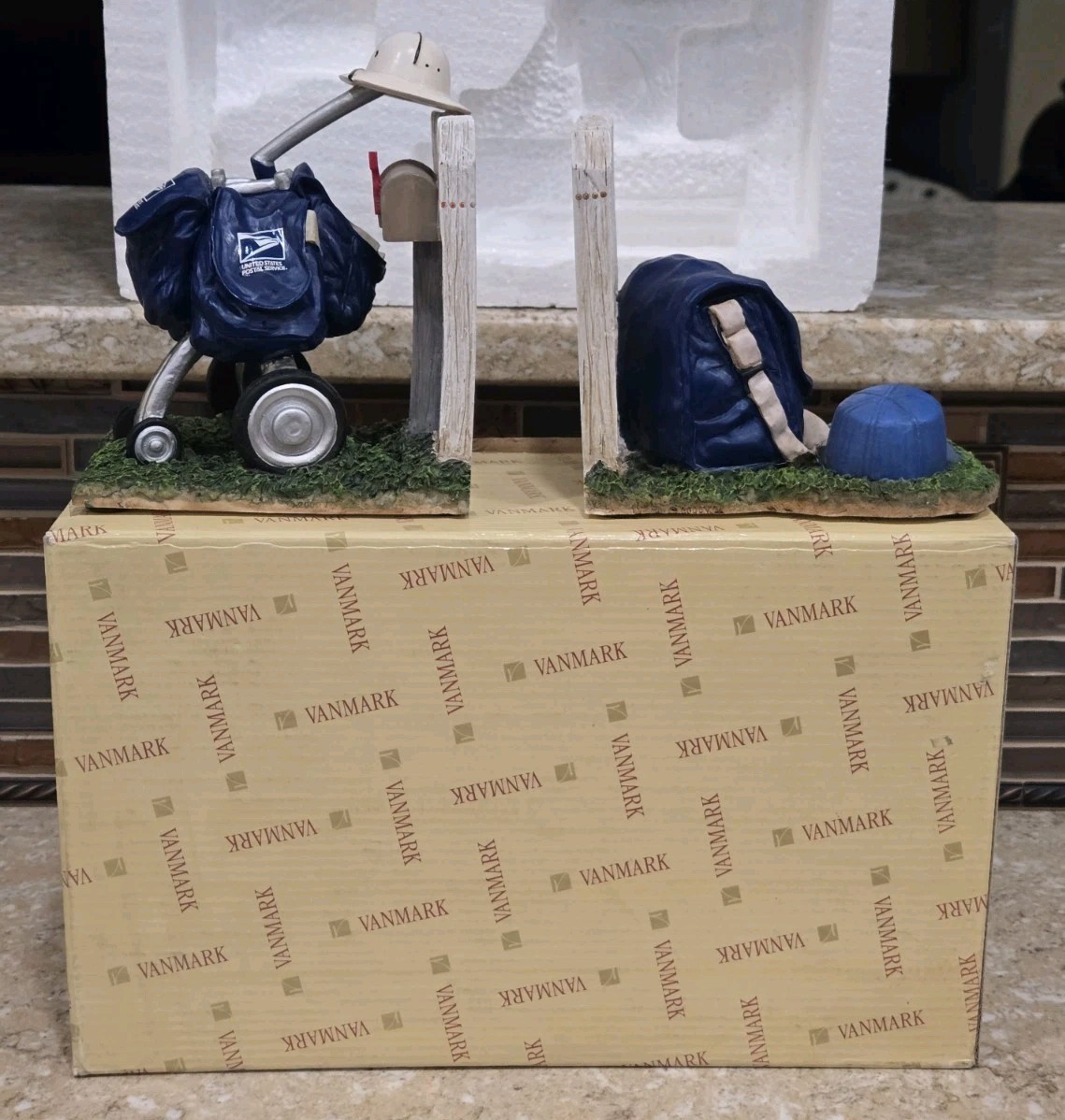 Vanmark Postmark Originals Resin US Postal Service Cart Bag Bookends 2000