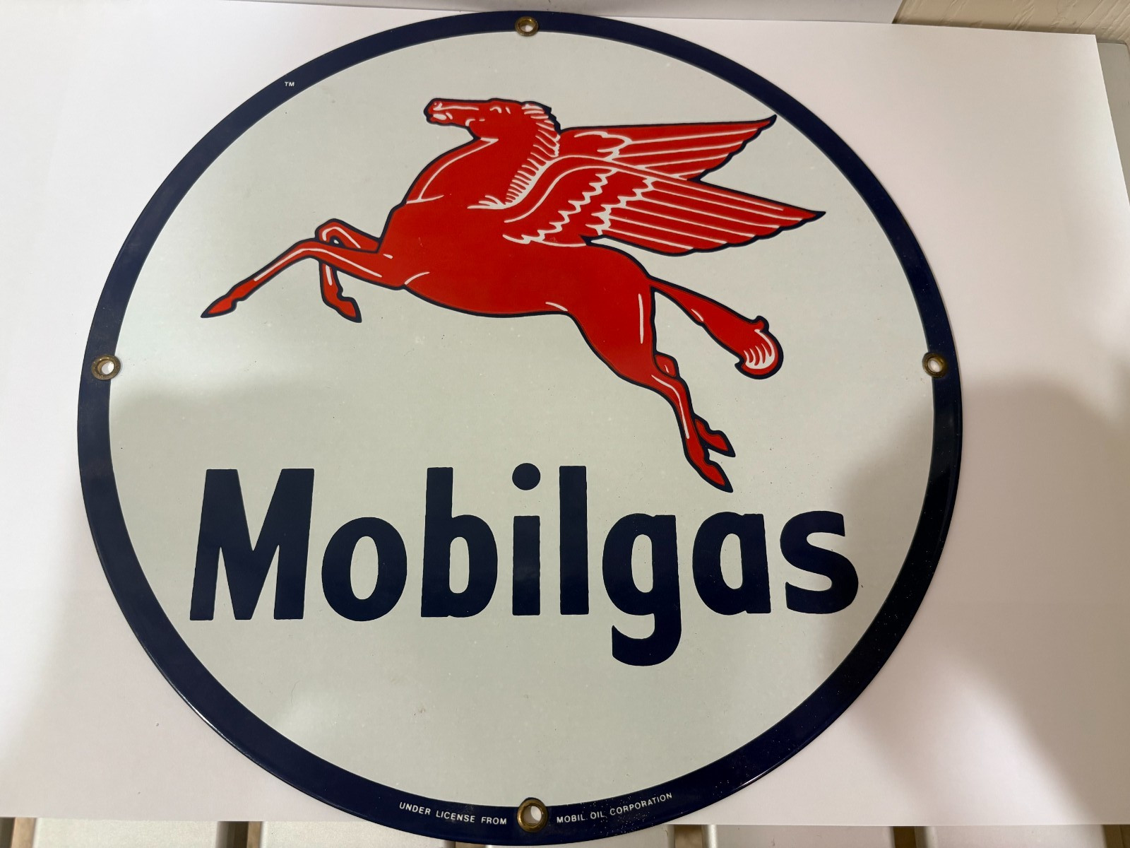 Vintage MOBIL, 11.25 Vintage MOBIL, 11.25