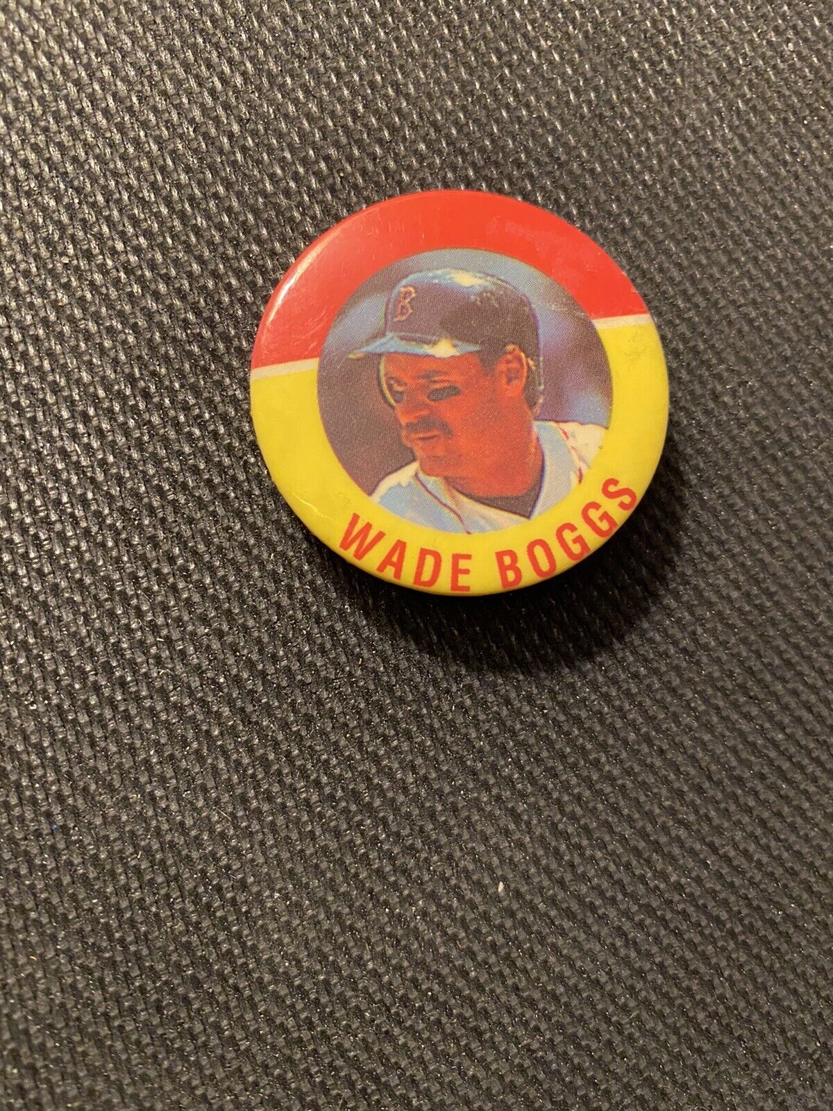 1992 -   Wade Boggs - Boston Red Sox - Baseball Button Pinback -