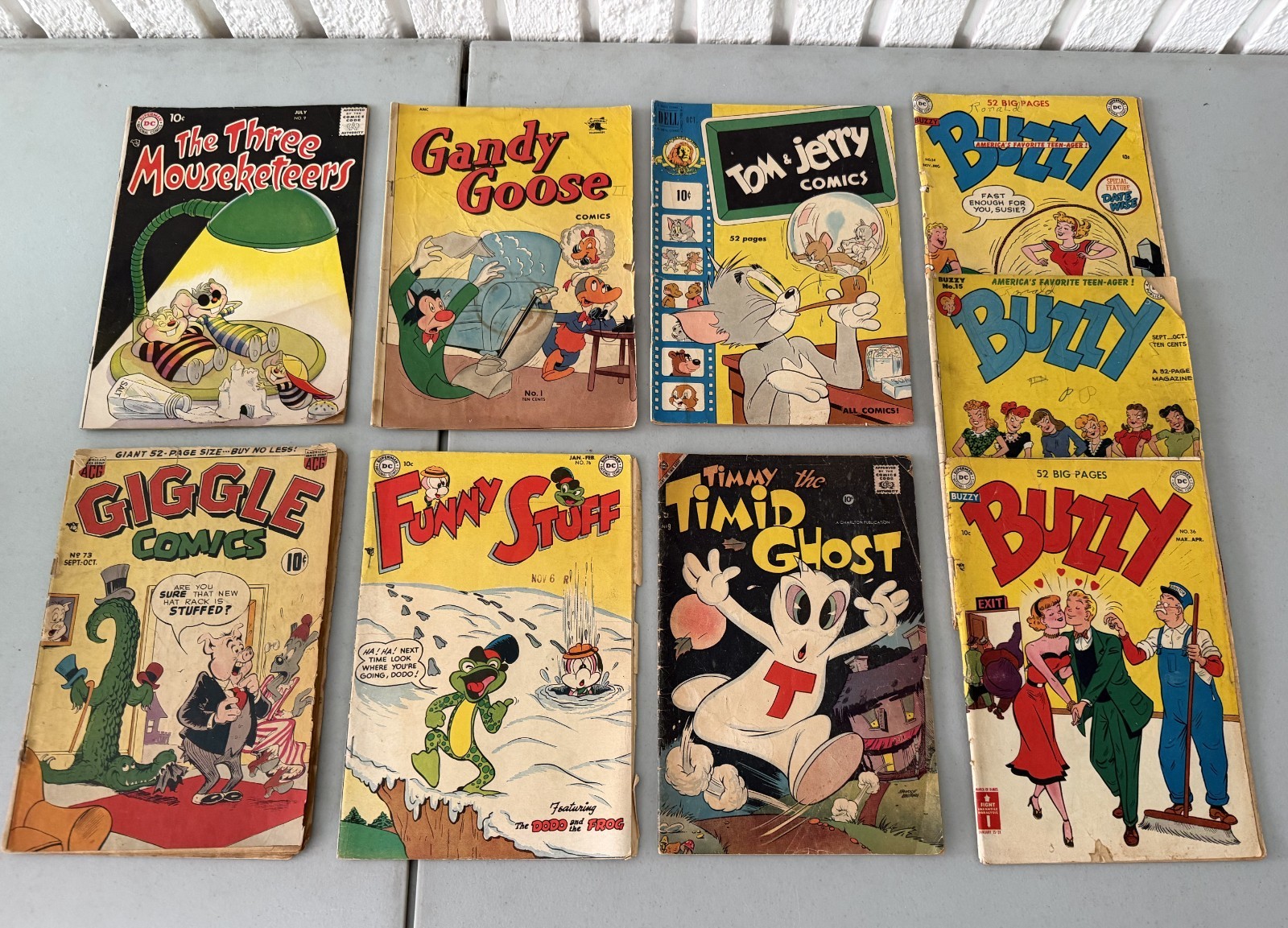 Vintage 1940-50\'s Golden Age 10 Cent Comic Book Lot Collection DELL DC ACG Vintage 1940-50\'s Golden Age 10 Cent Comic Book Lot Collection DELL DC ACG