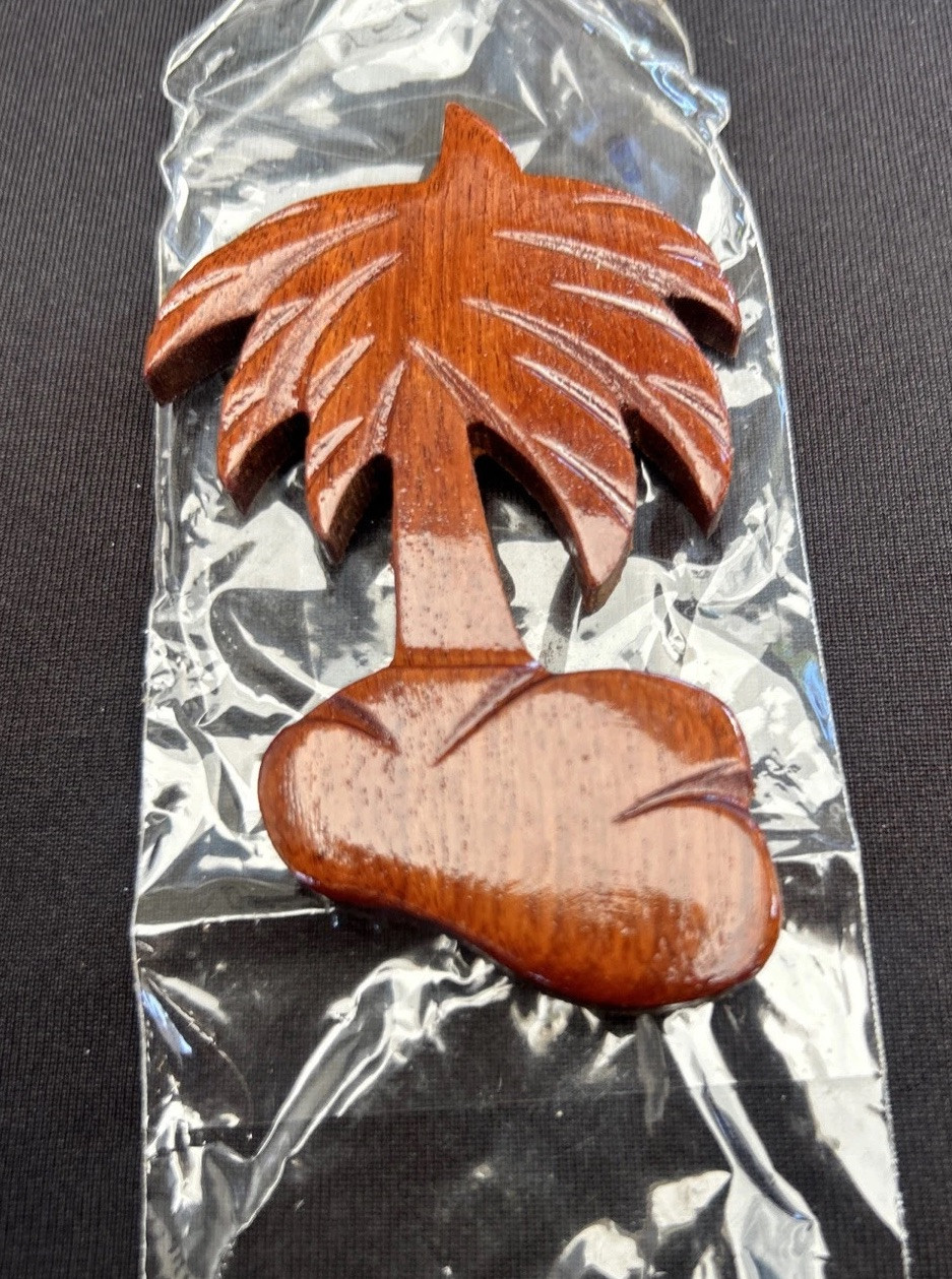 Hawaii Wooden Carved Coconut Tree Island Refrigerator Magnet Paradise Palm Tree Hawaii Wooden Carved Coconut Tree Island Refrigerator Magnet Paradise Palm Tree