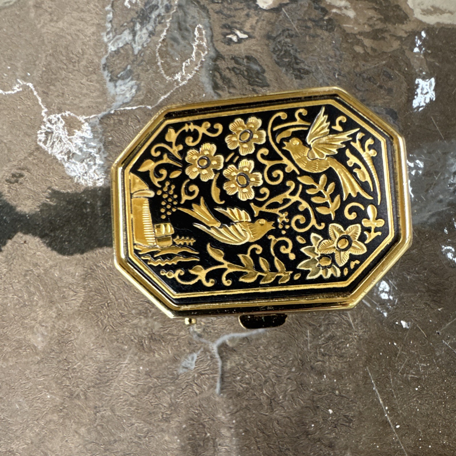 Gold and black Octagonal Compact Pill Box Floral Birds vintage 1977 Spain Gold and black Octagonal Compact Pill Box Floral Birds vintage 1977 Spain